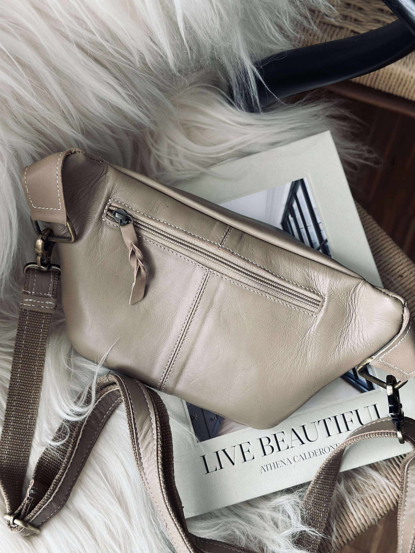 Midjeväska Anna - Beige