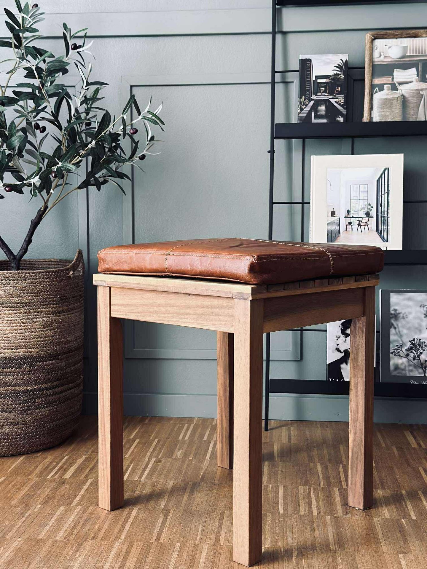 Dyna Tokyo i läder - 40x40 Cognac