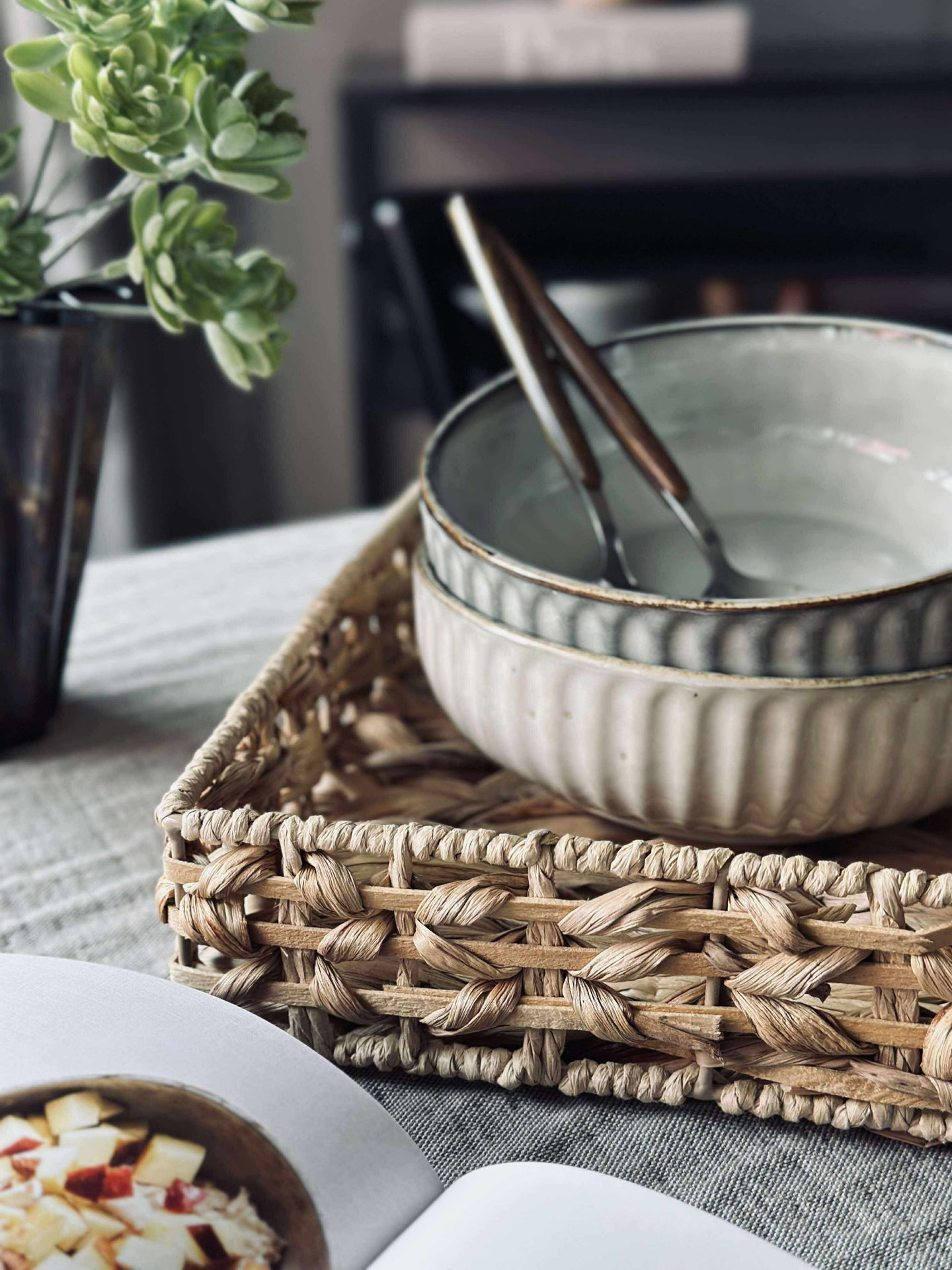 Bricka med kant i vattenhyacint