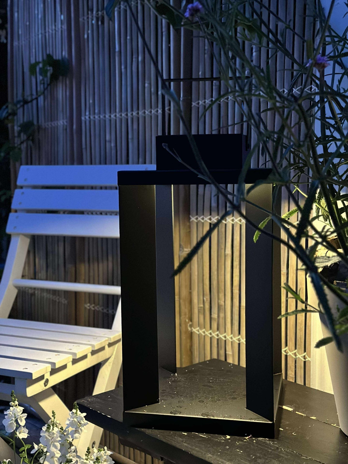 Lykta LUX med solceller