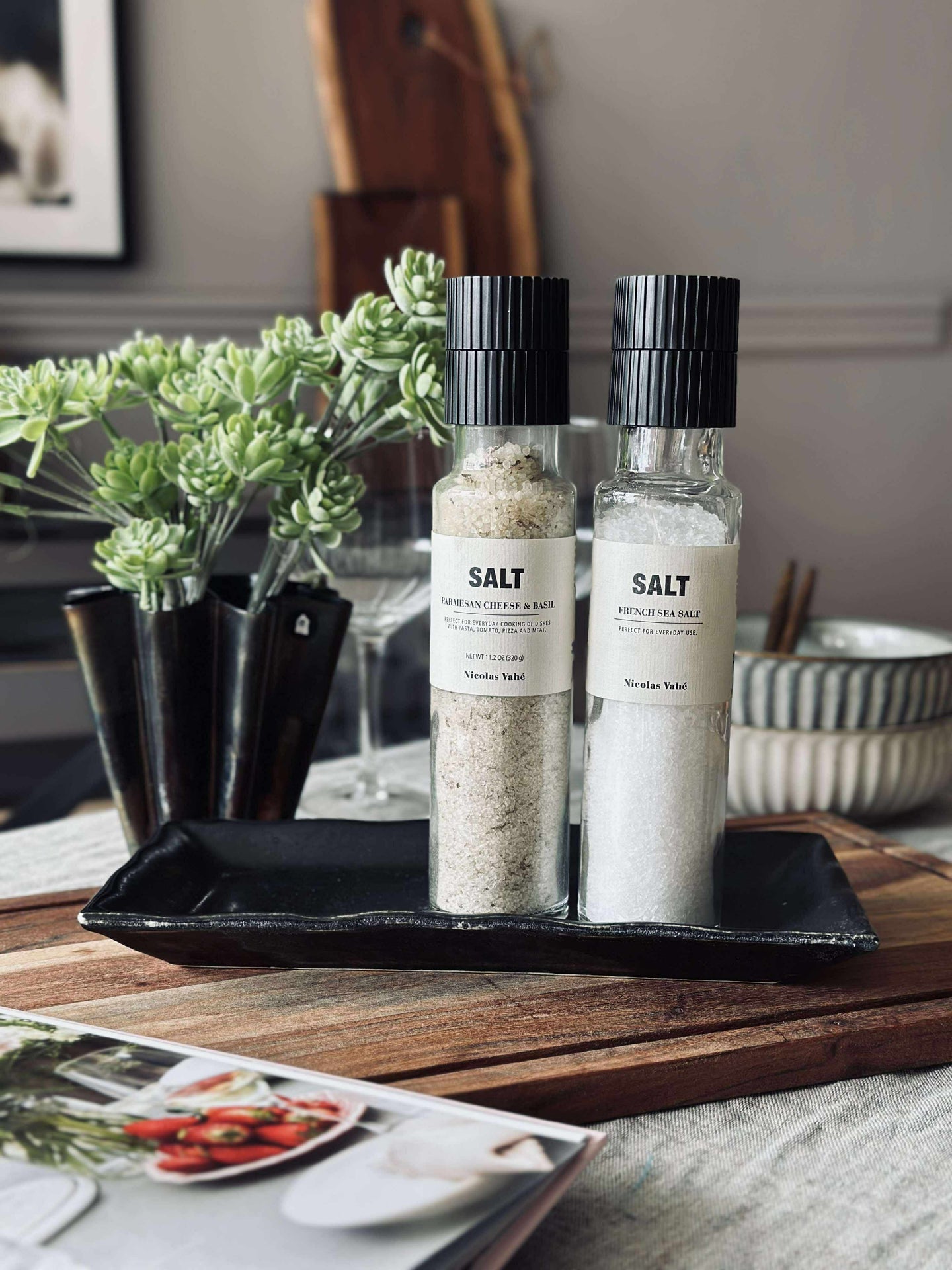 Fat i stengods – Svart