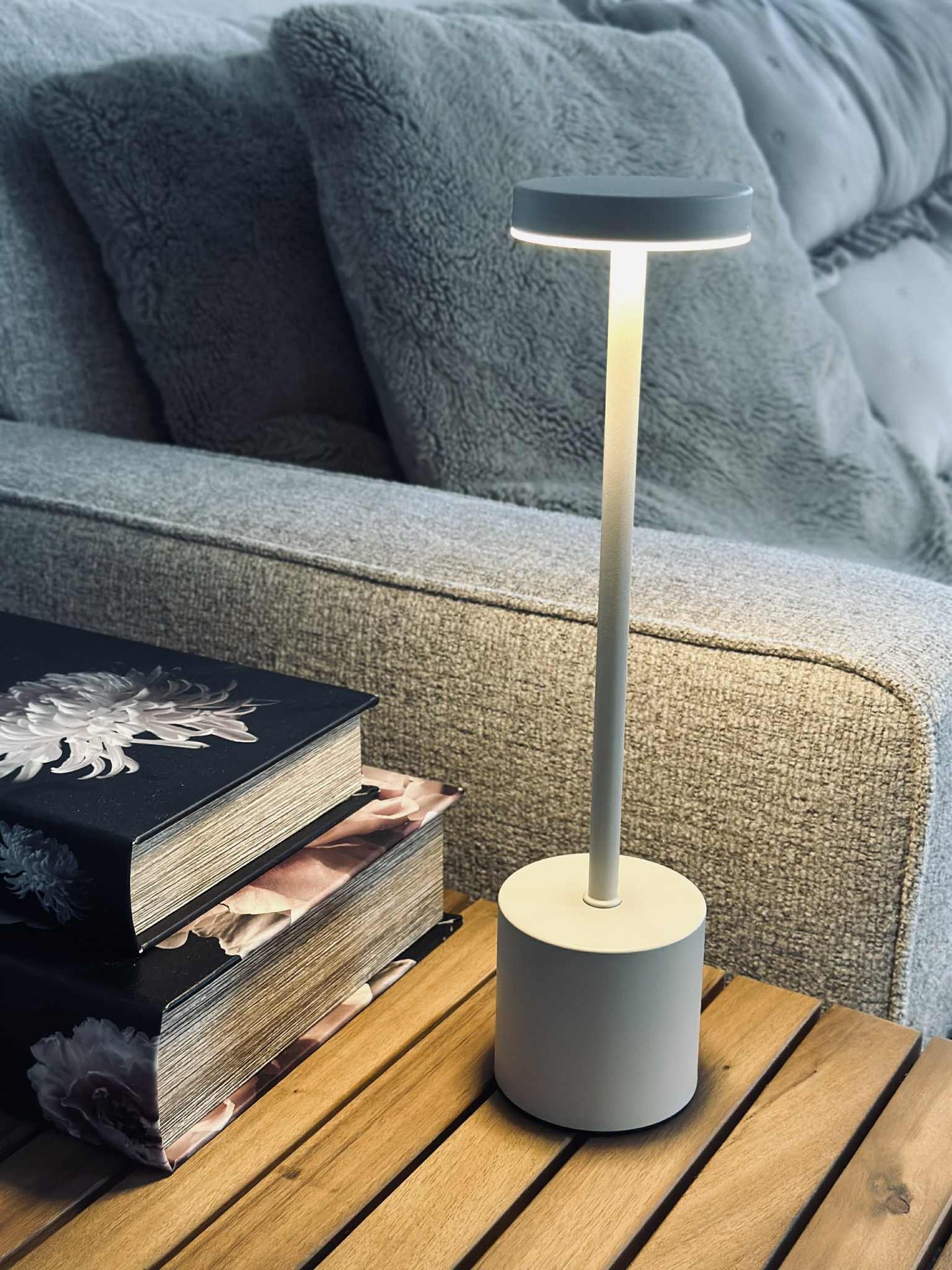 LED-bordslampa KELLY Creme - uppladdningsbar