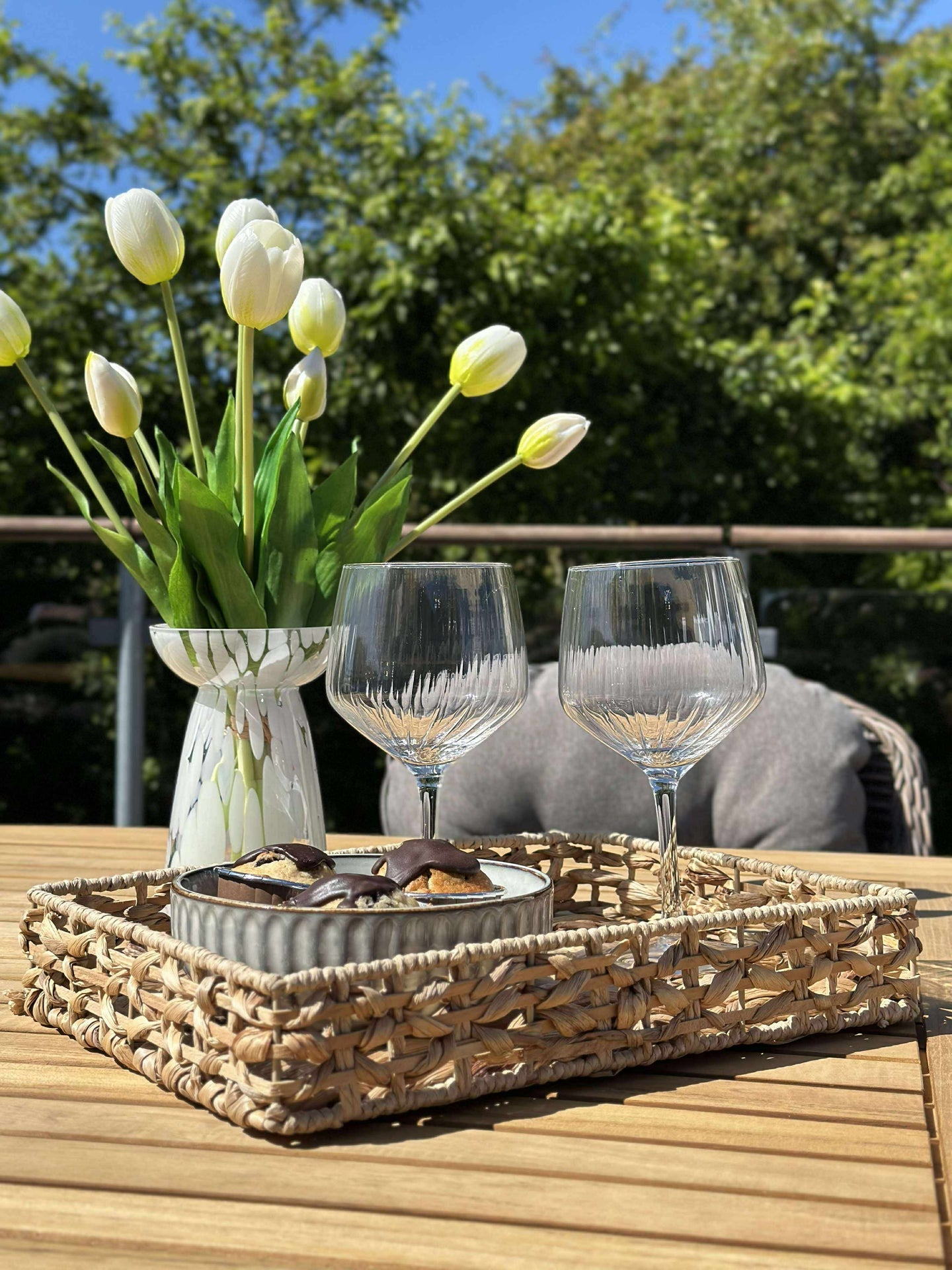 Bricka med kant i vattenhyacint