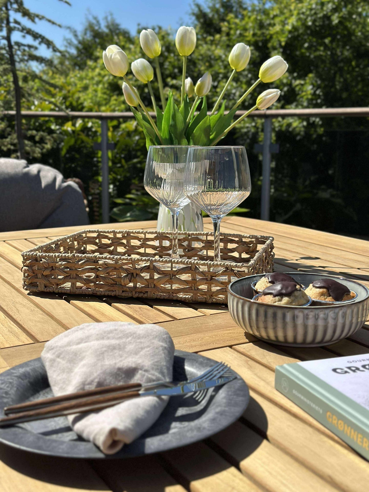 Bricka med kant i vattenhyacint