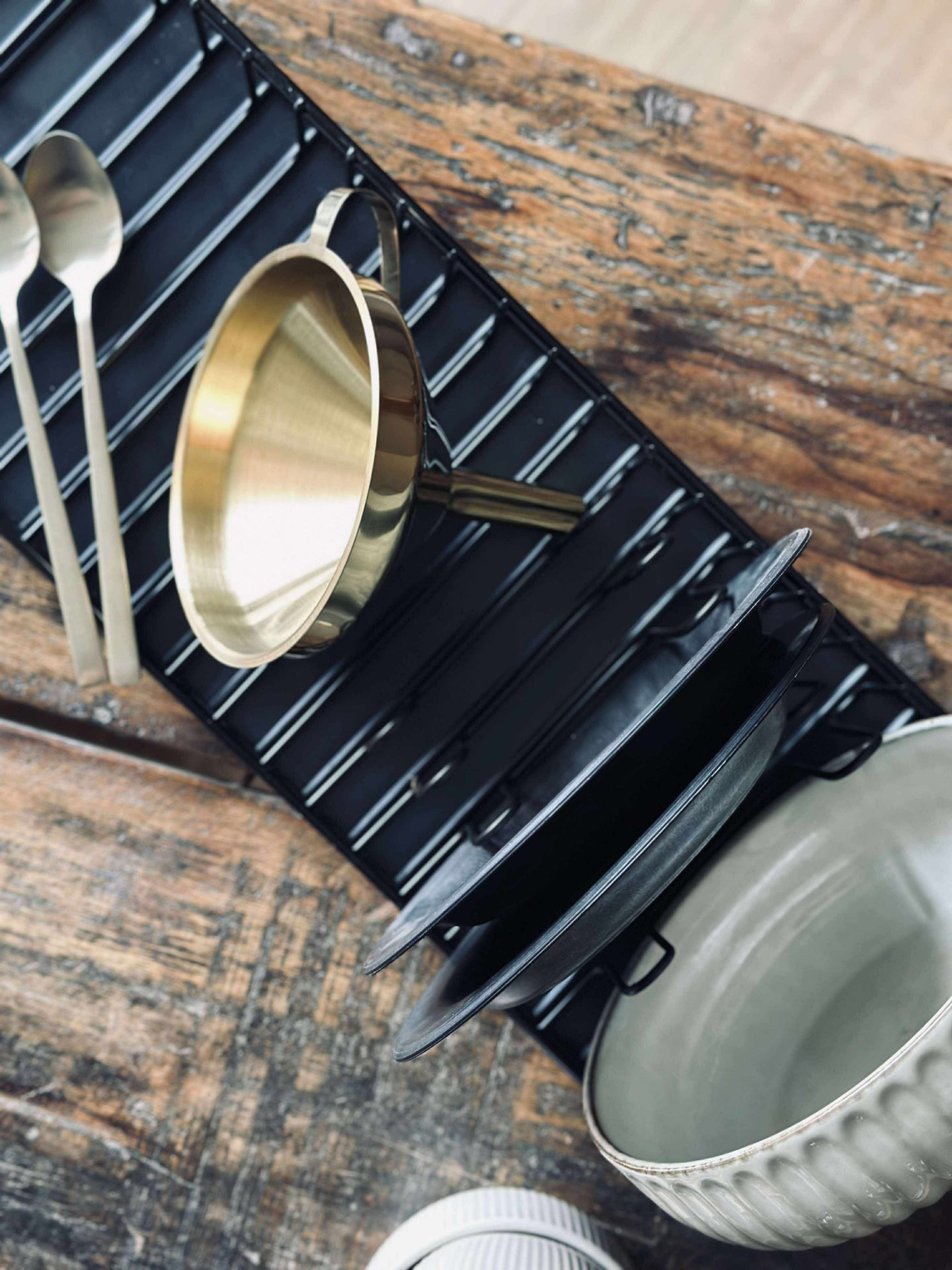 Diskställ med bricka