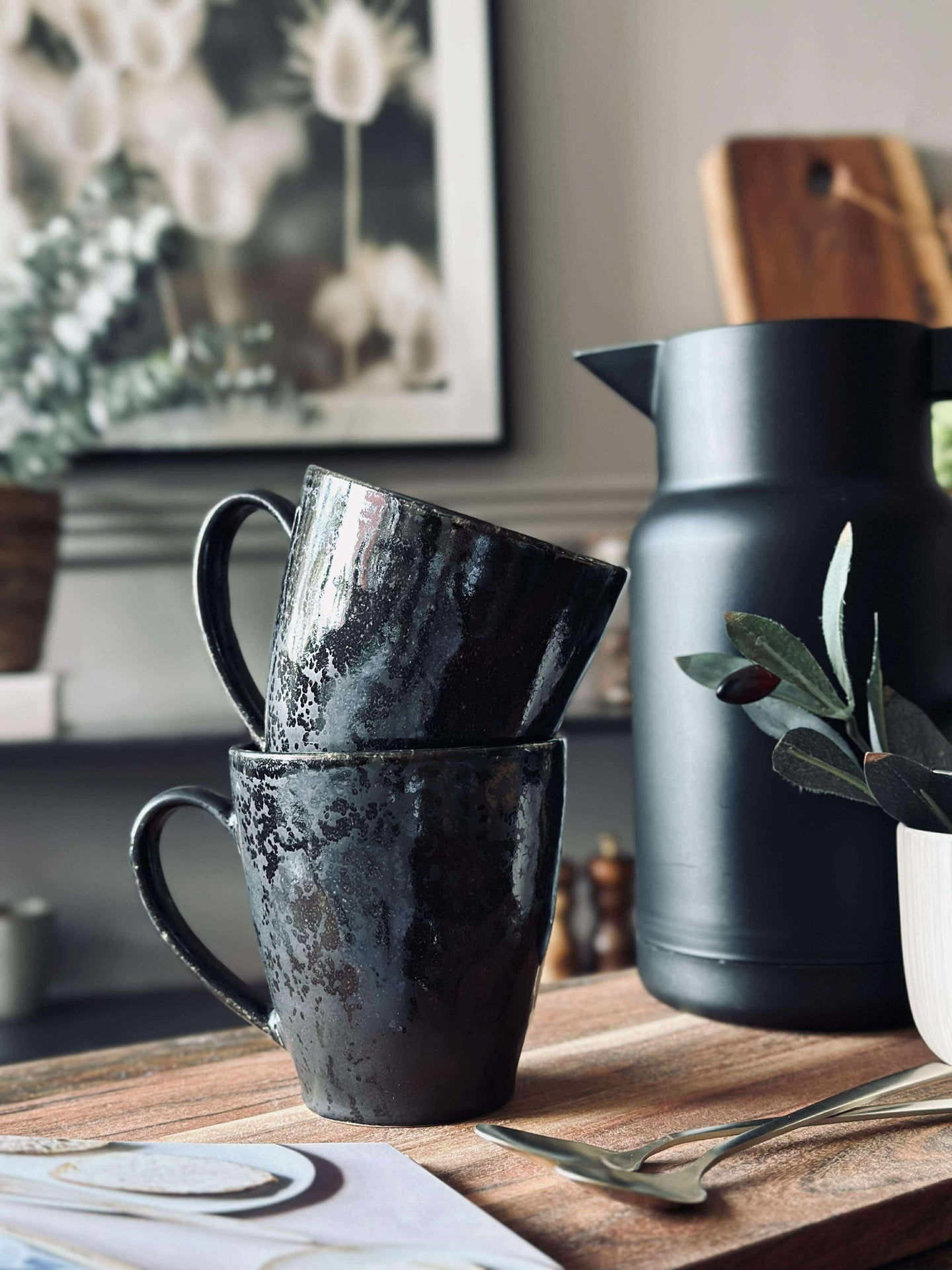 XL Mugg med handtag i stengods – Matt svart