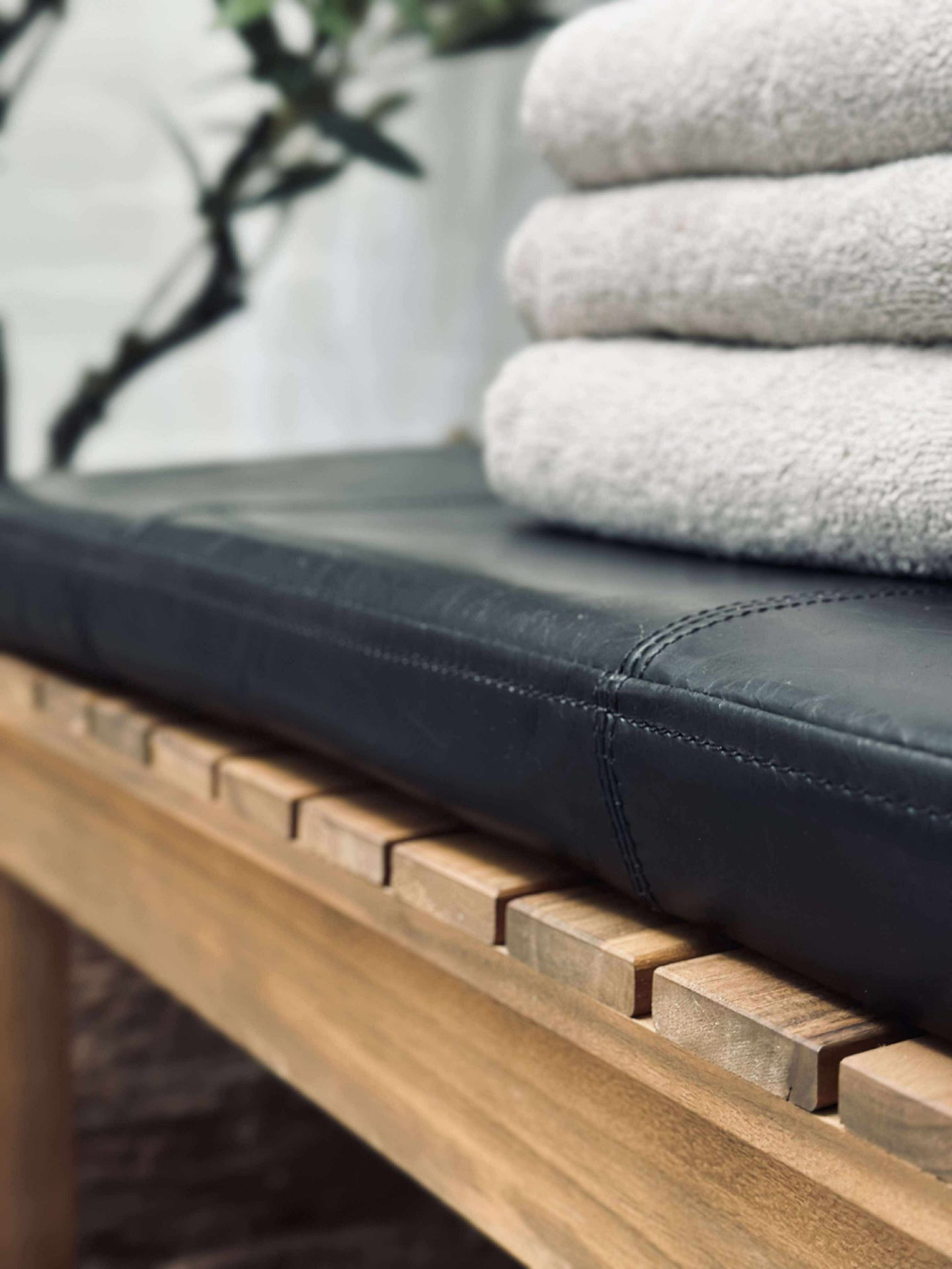 Läderdyna Tokyo - 118cm Svart