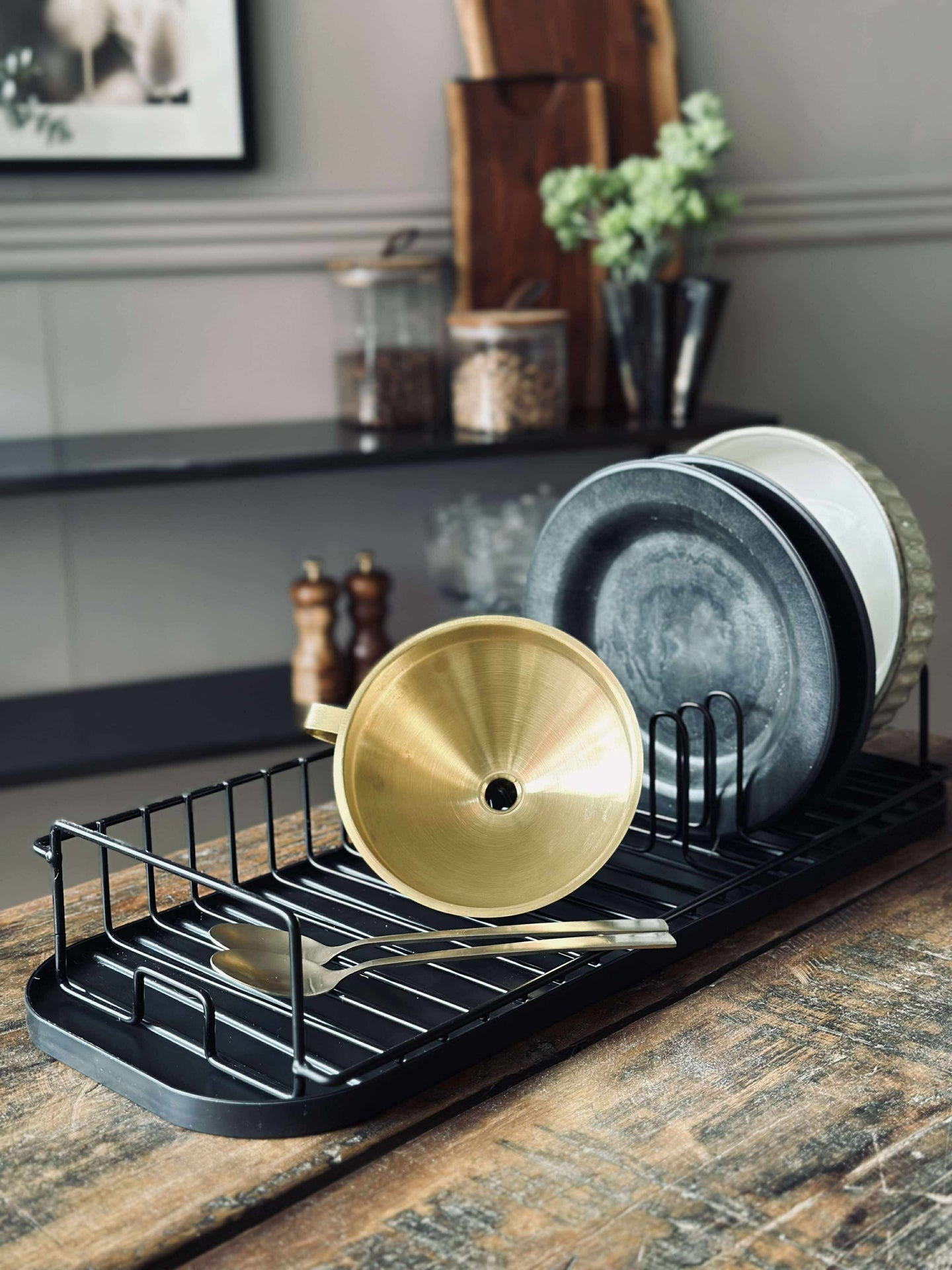 Diskställ med bricka