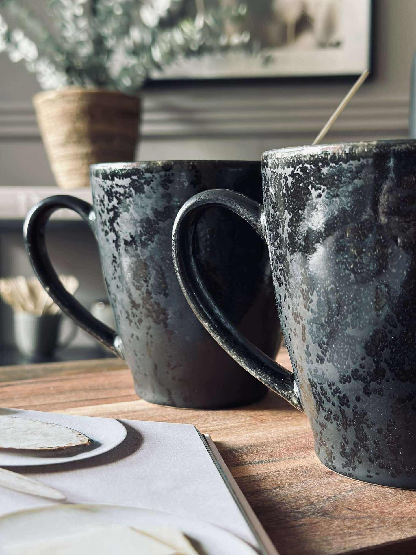 XL Mugg med handtag i stengods – Matt svart