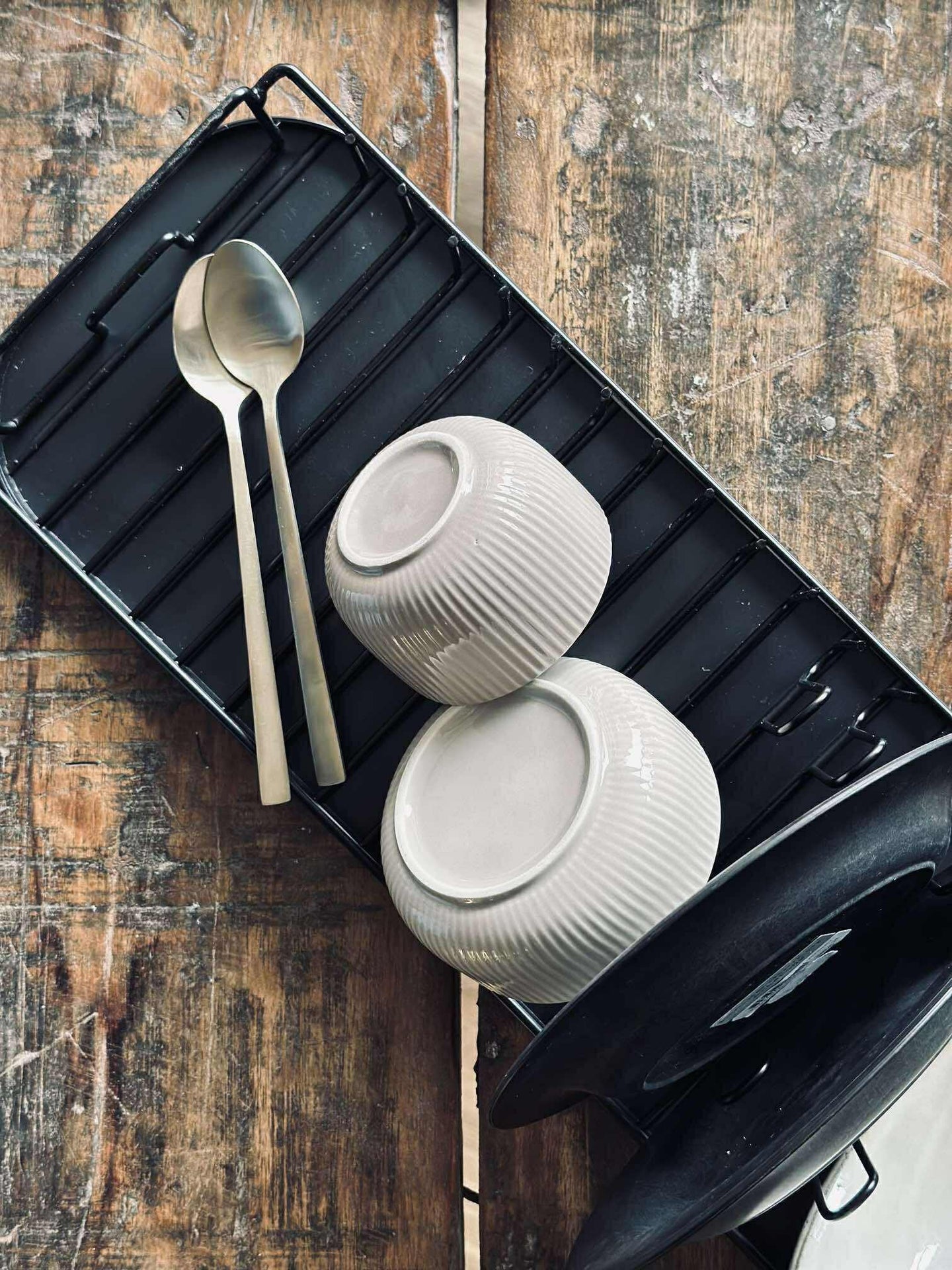 Diskställ med bricka