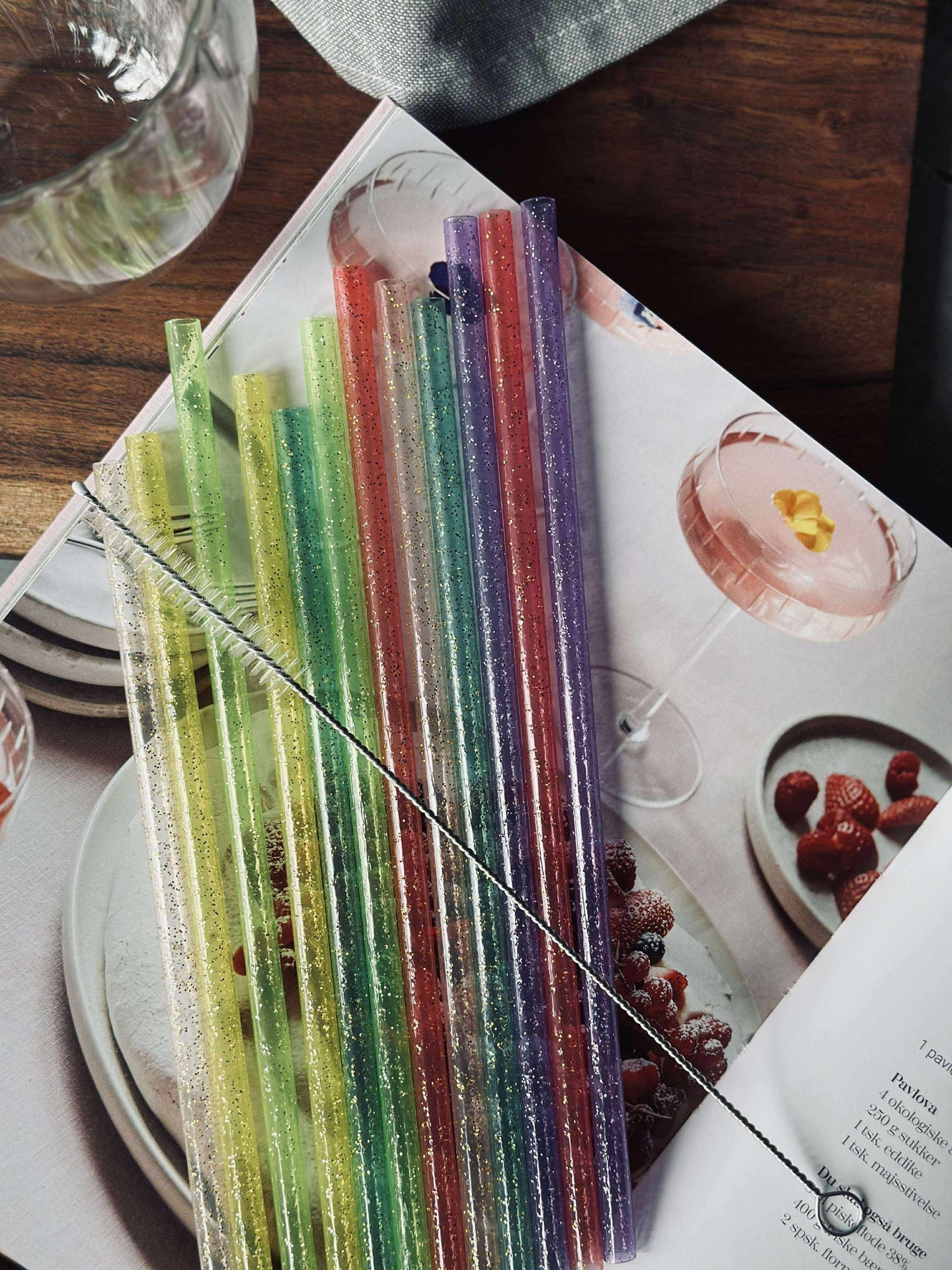 Återanvändbara sugrör med glitter