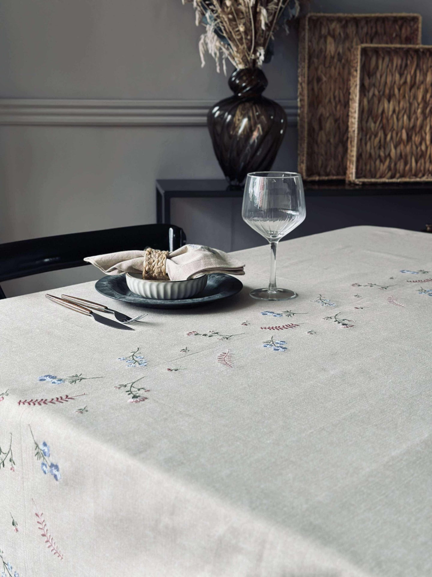 Duk blomsterbroderi - Linneutseende