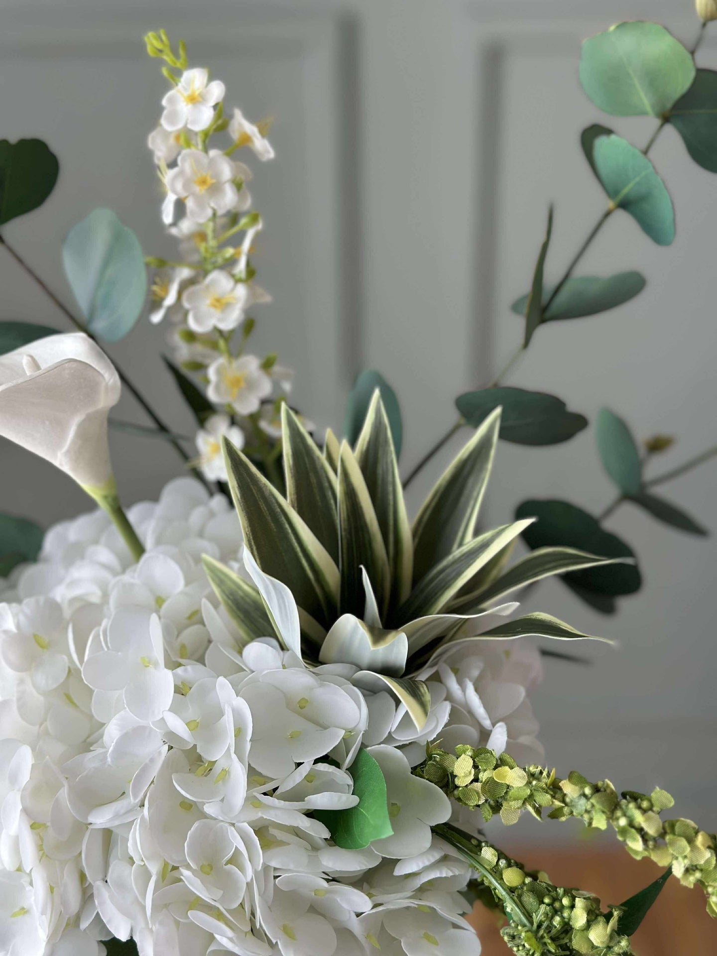 Bukett med vit hortensia