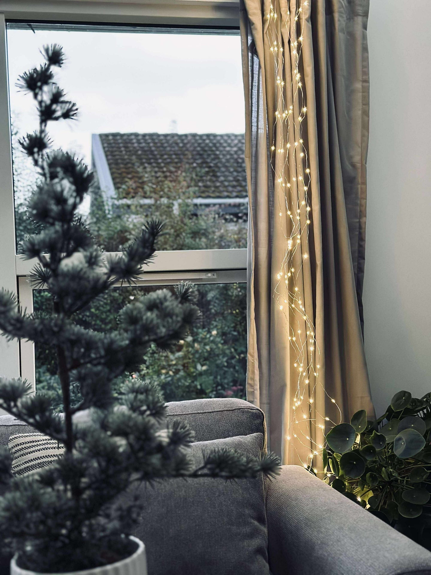 Hängande ljusslinga med 160 LED-lampor