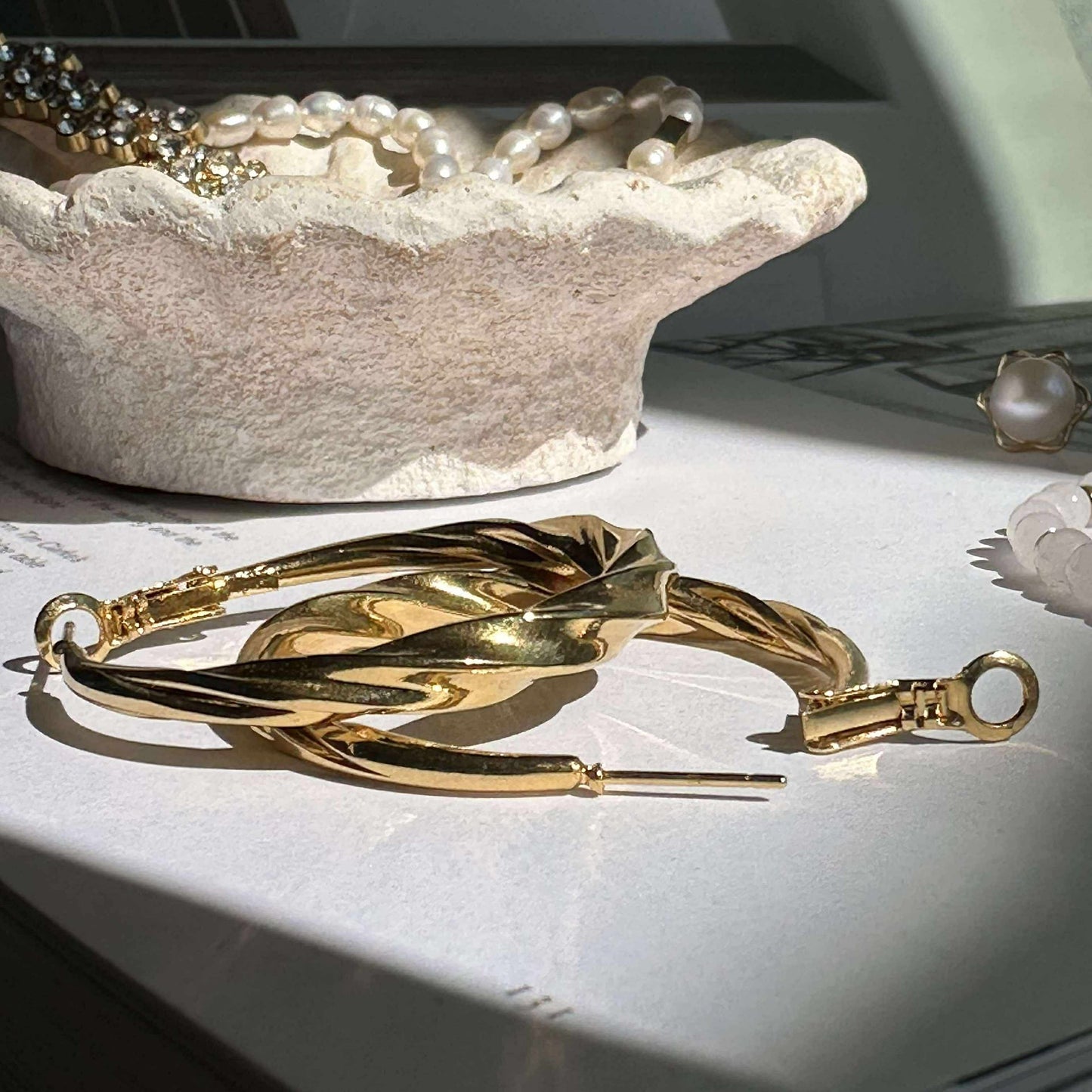 Jayden förgyllda örhängen