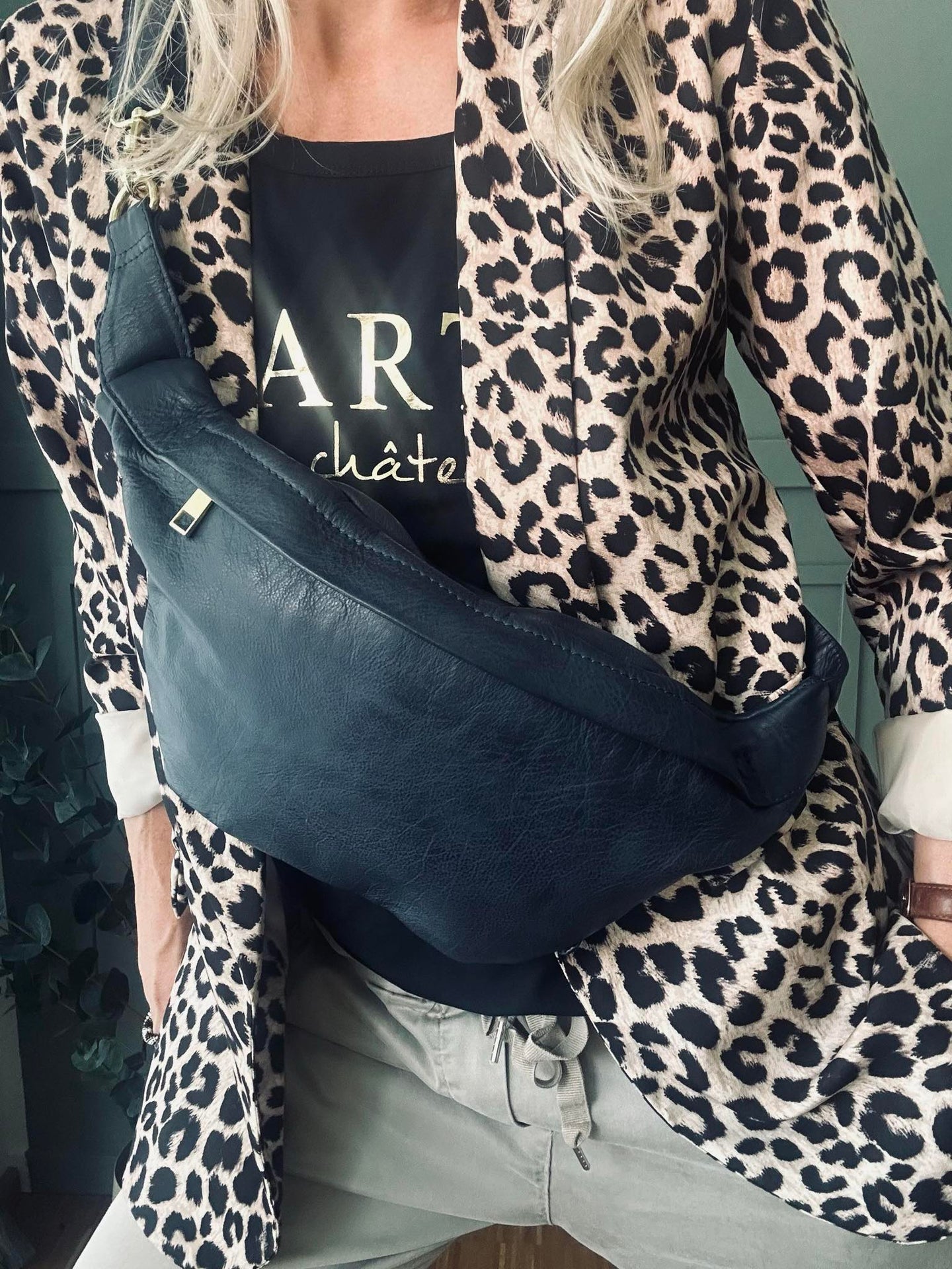 Cool Buffy Bumbag i smörmjukt läder - Midnattblå