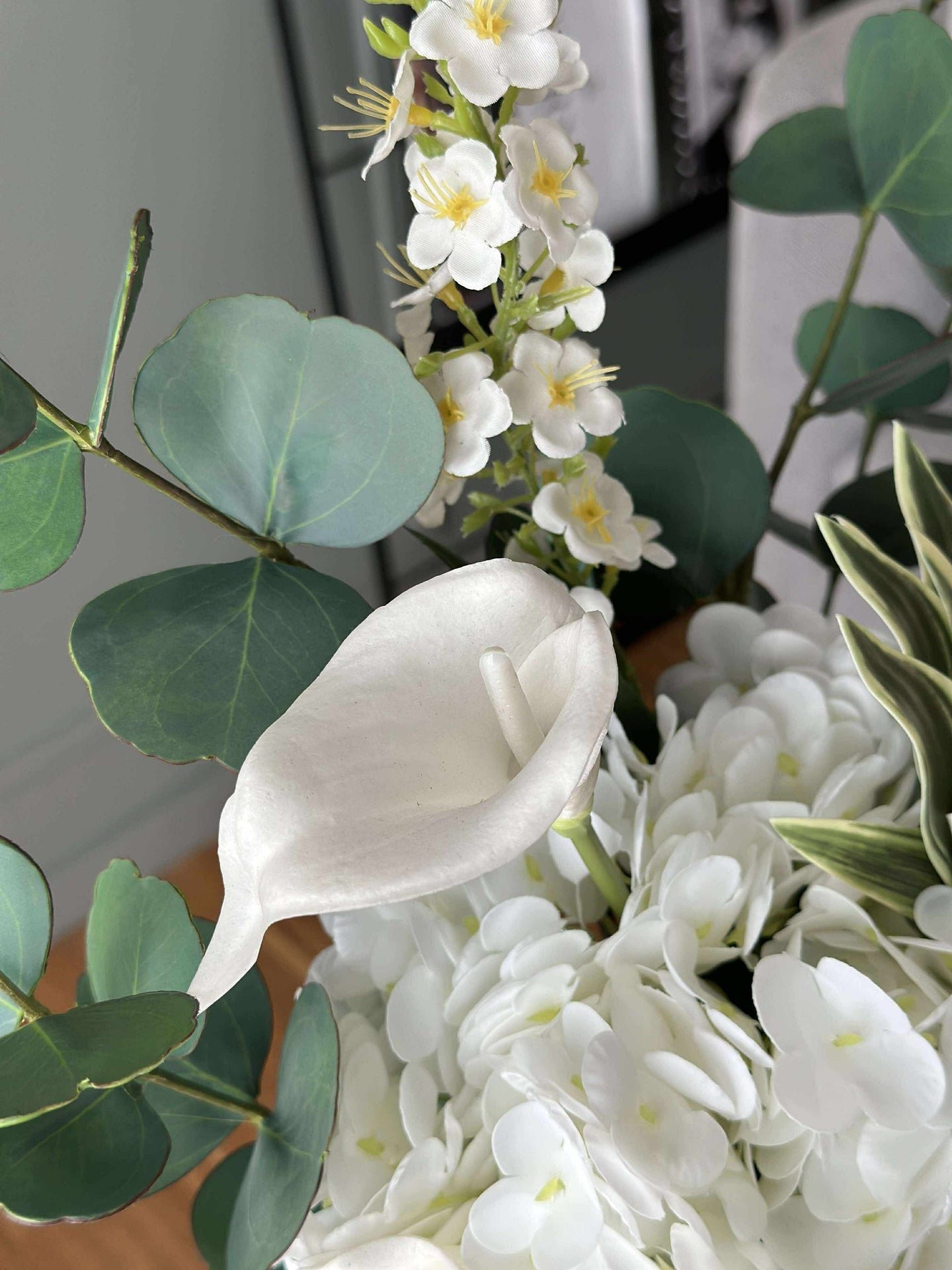 Bukett med vit hortensia
