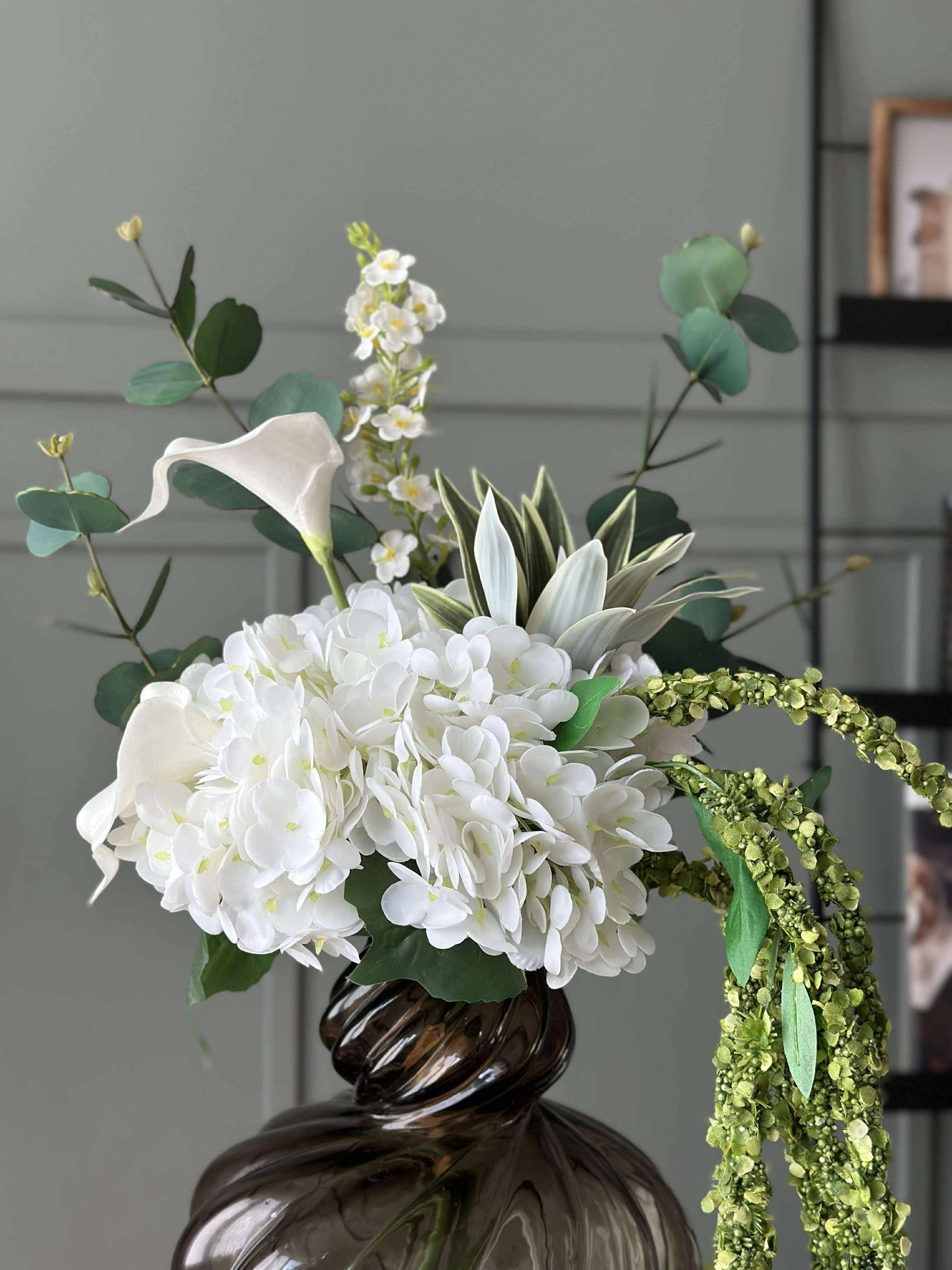 Bukett med vit hortensia