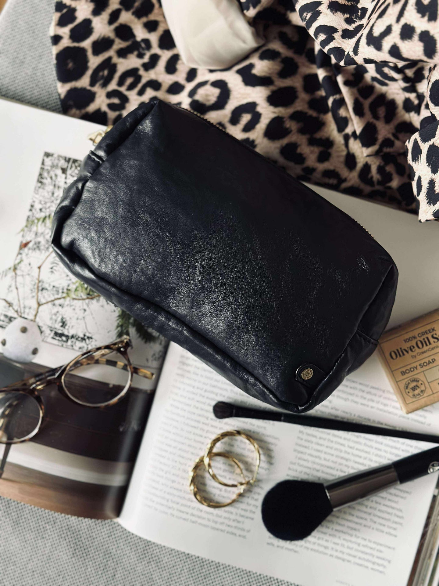 Kosmetikkpåse - Svart / guld