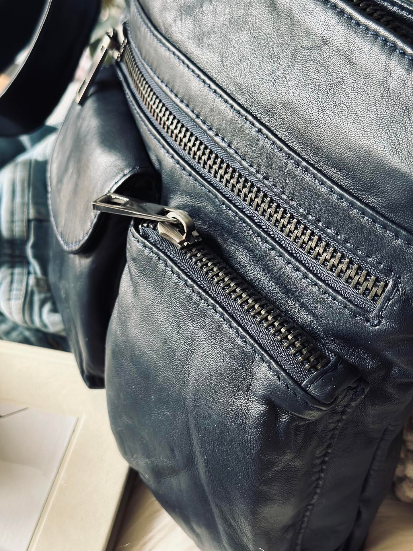 Crossbody NAVY - Ultra mjuk