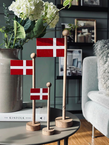 Flagga Dannebrogen trä - Flera storlekar