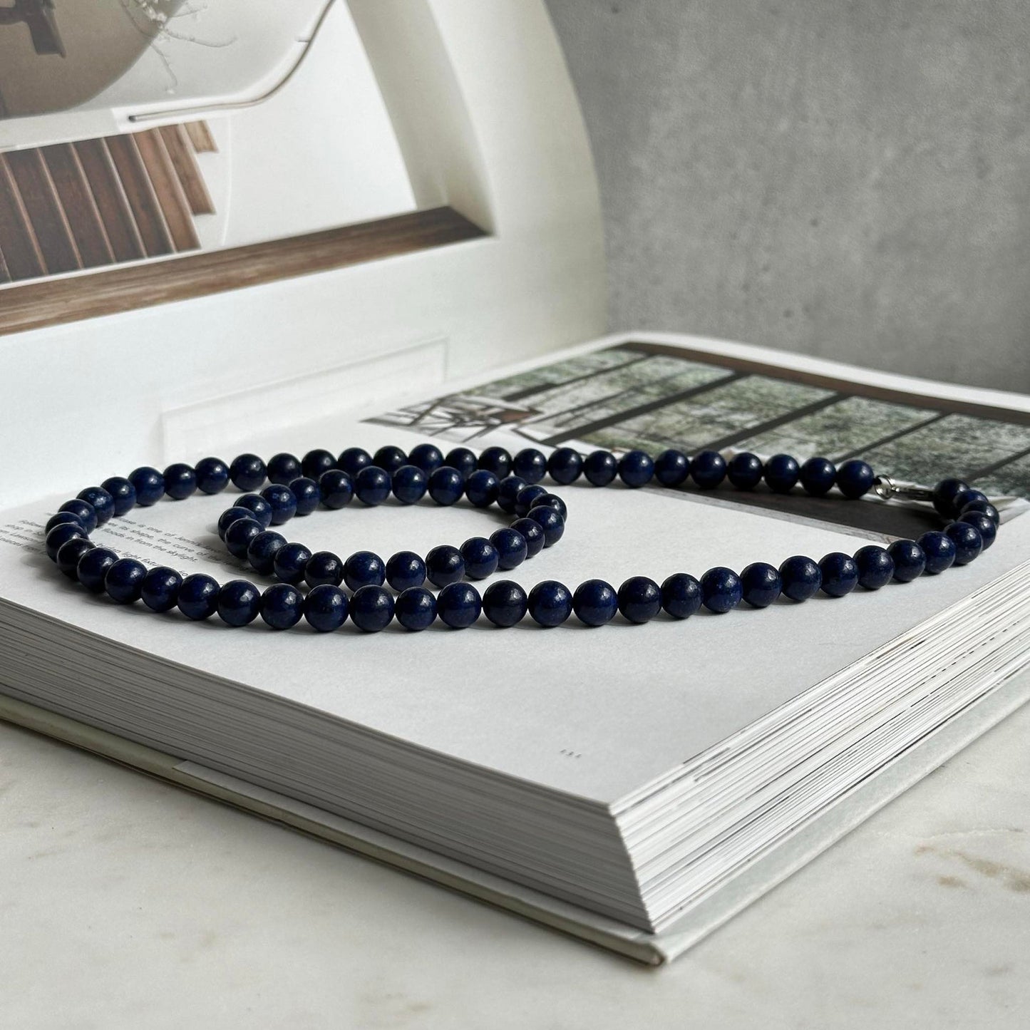 Halsband Mary Marinblå