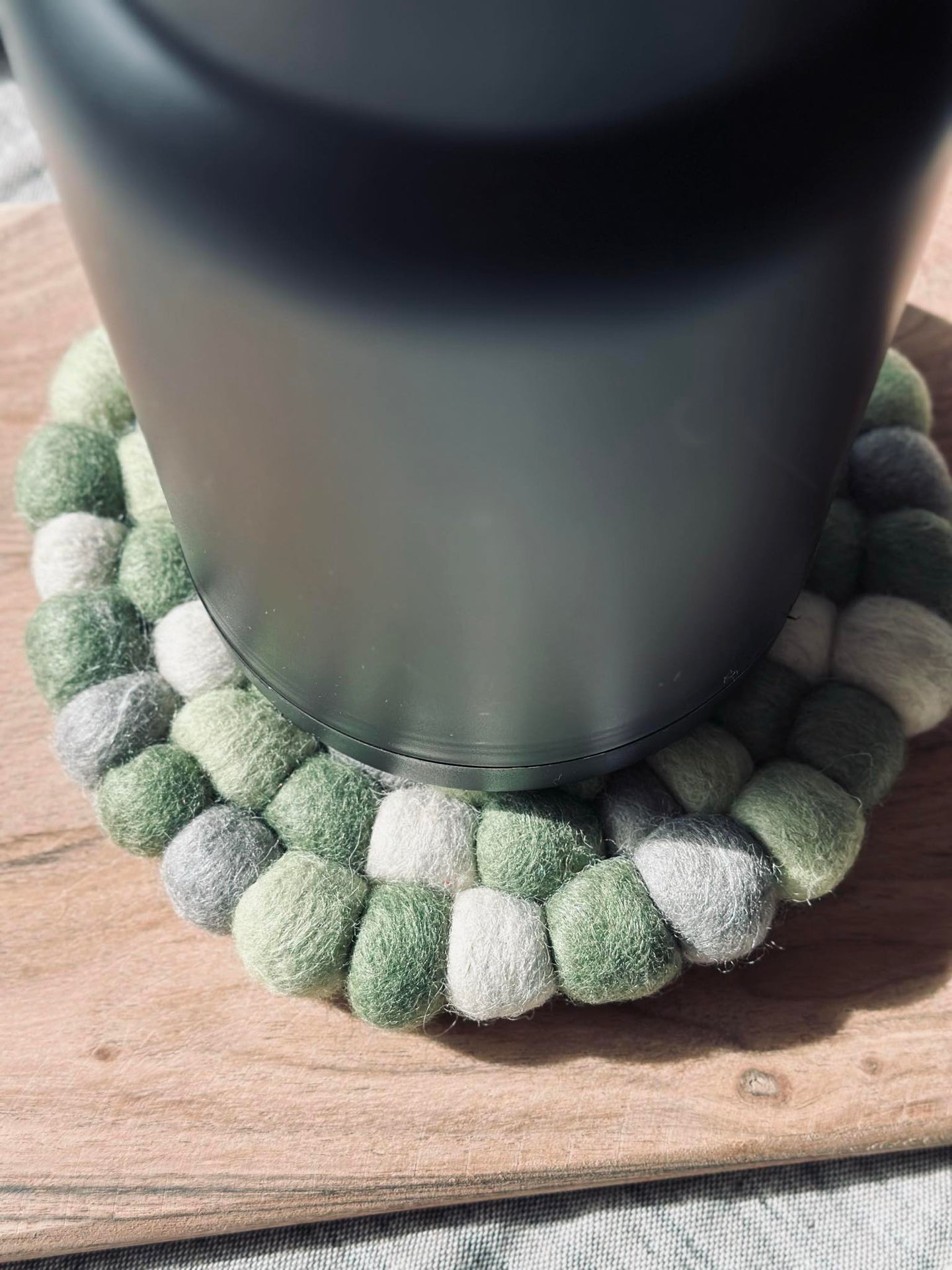 Grytunderlägg DOTS - Grön ullmix