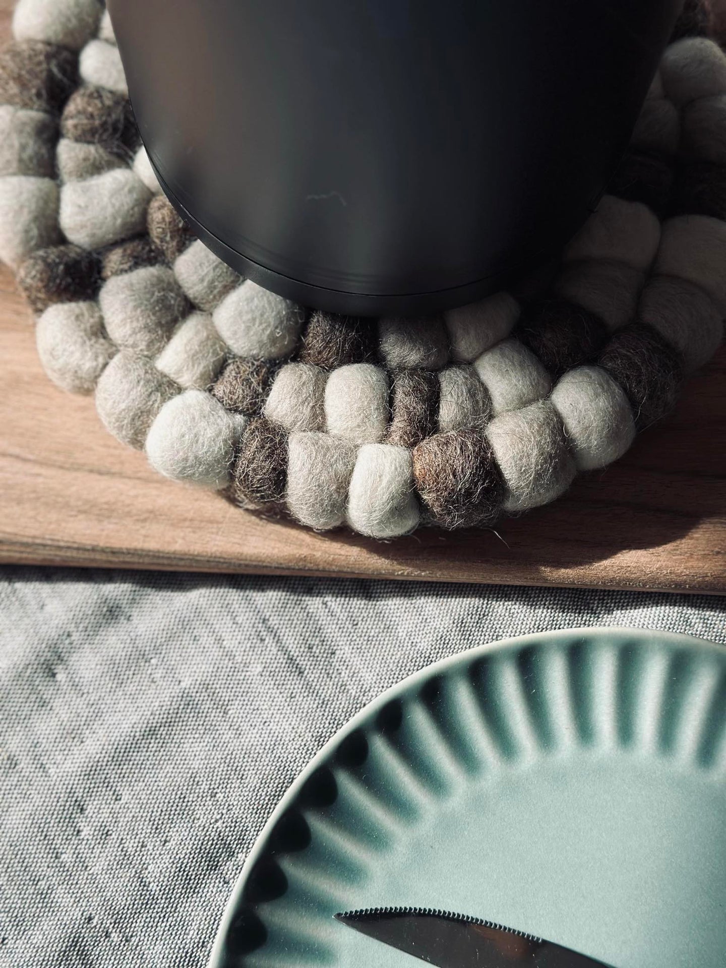 Grytunderlägg DOTS - Natur / brun ull