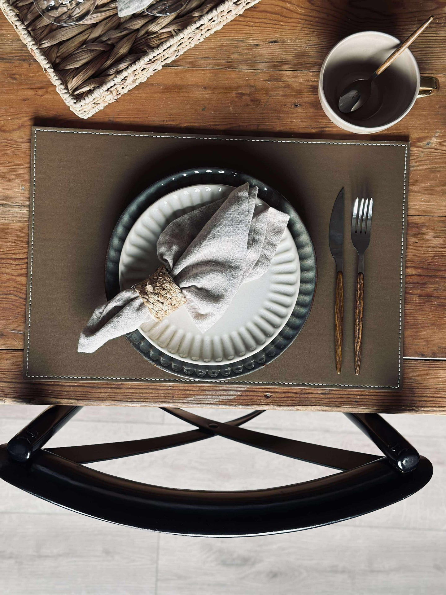 Bordstablett - 30x45 Hasselnöt