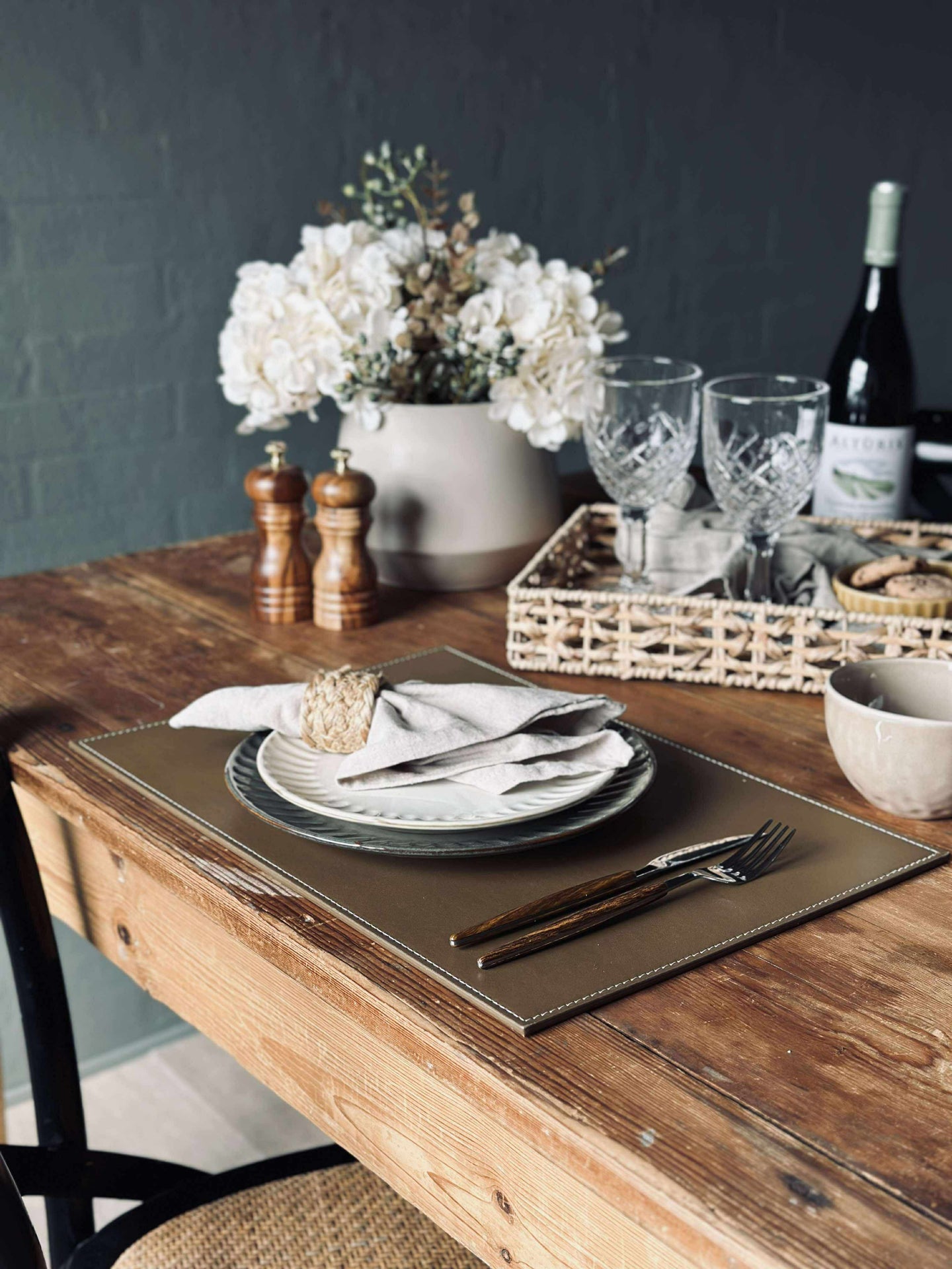 Bordstablett - 30x45 Hasselnöt