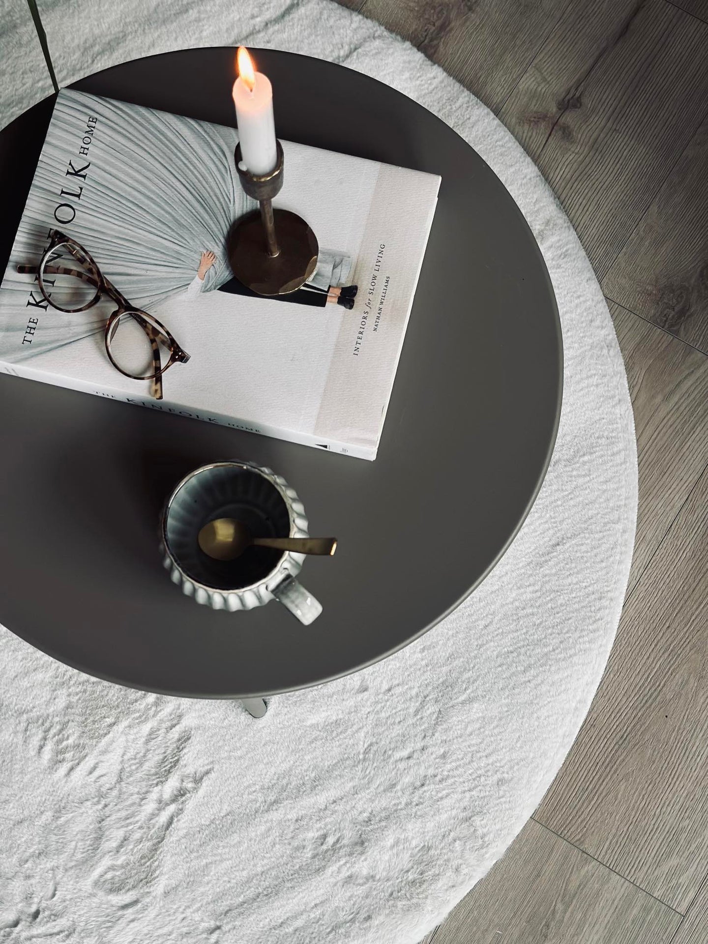 Bord för inomhus och utomhus – Beige Dia 50 cm