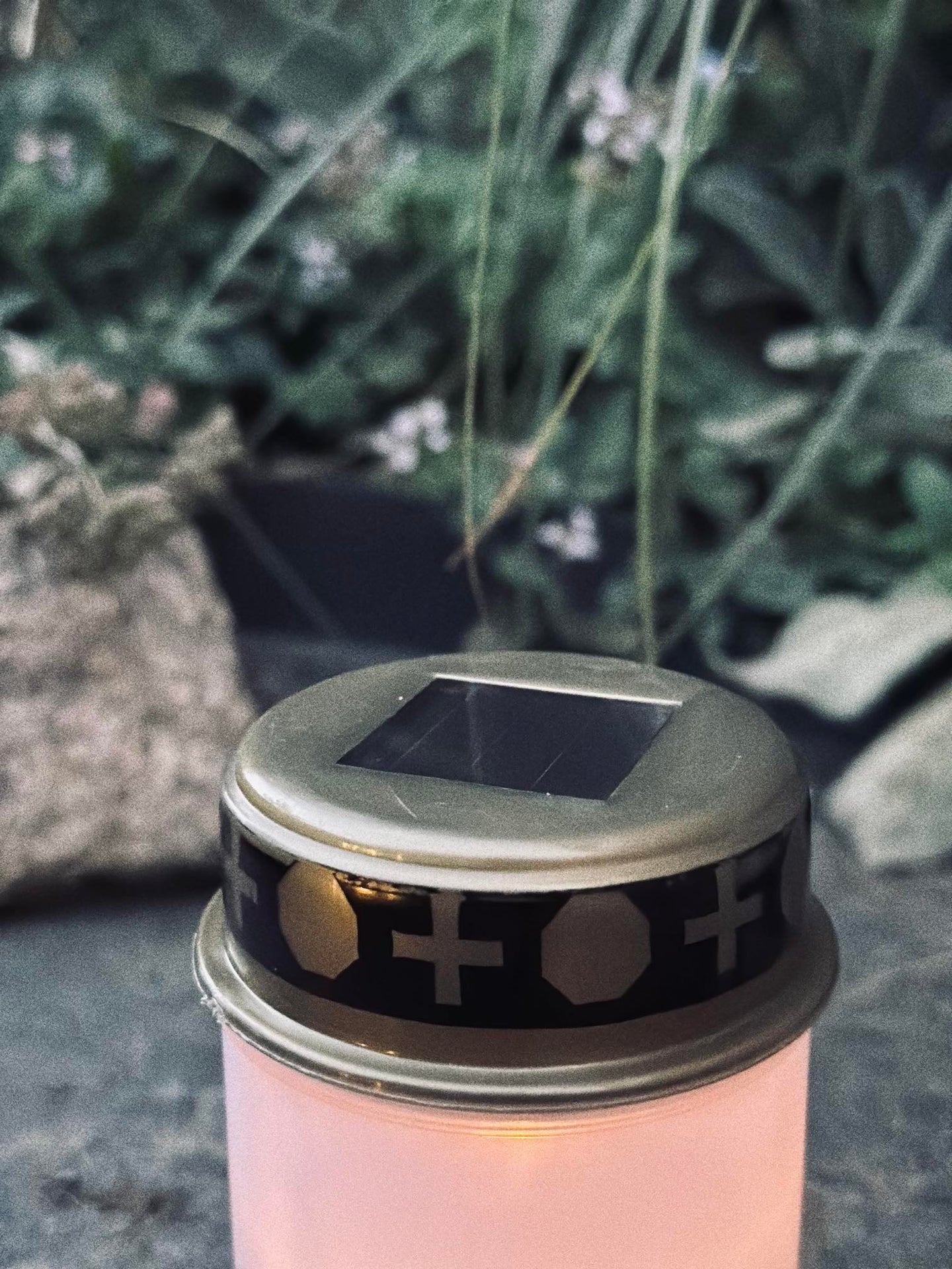 Gravljus med solceller