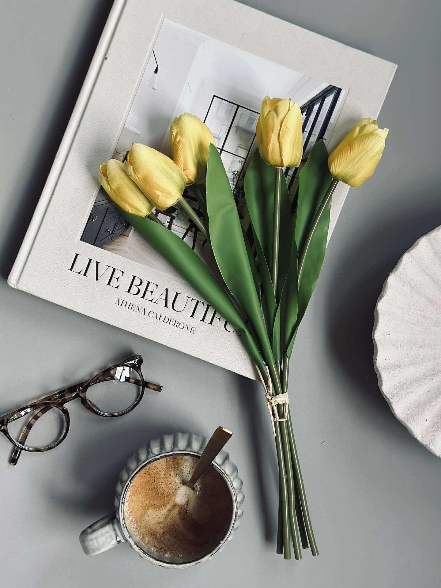 Tulpaner i silkeslook – Flera färger