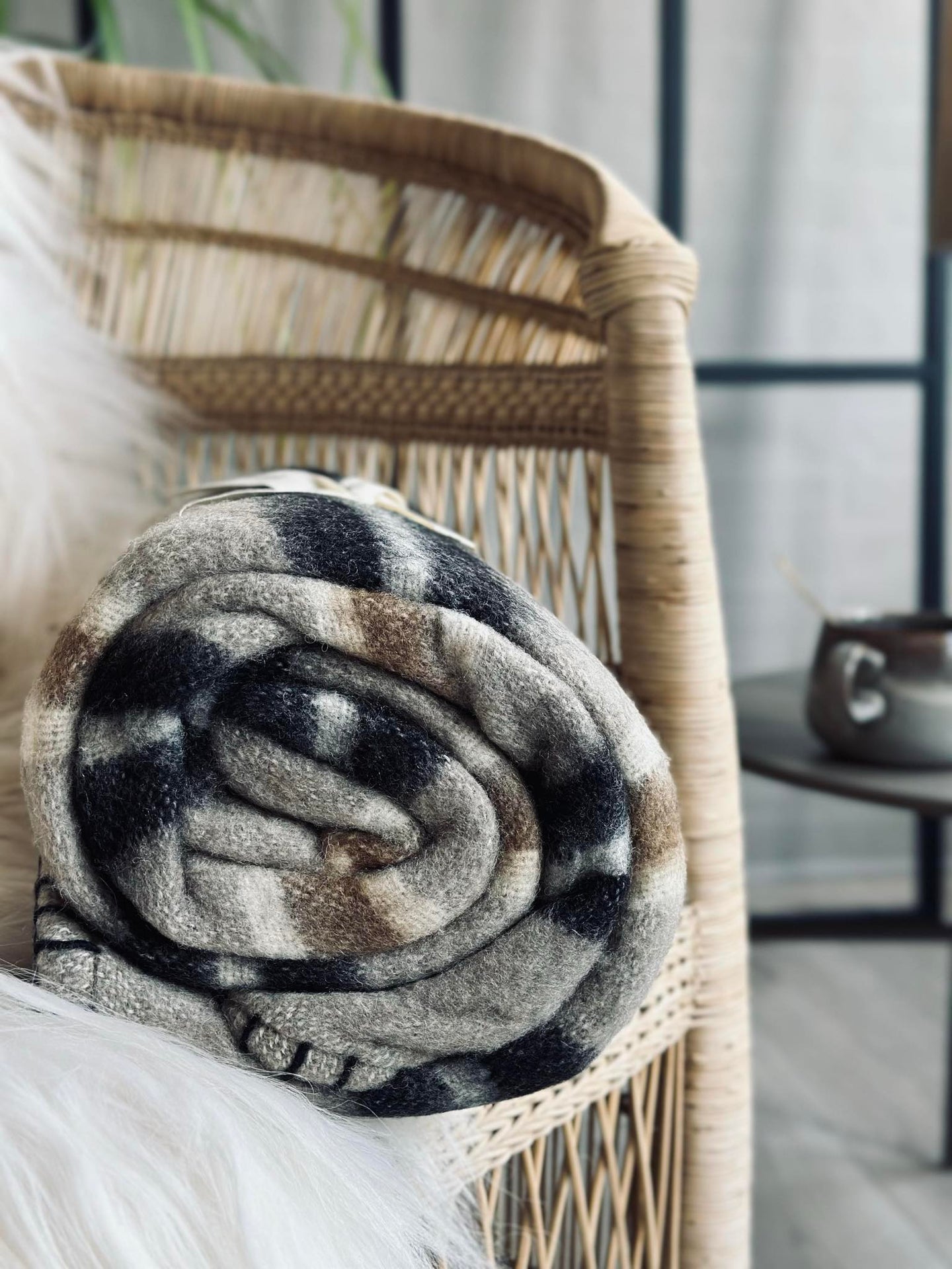 Pläd 100 % ull - Taupe rand