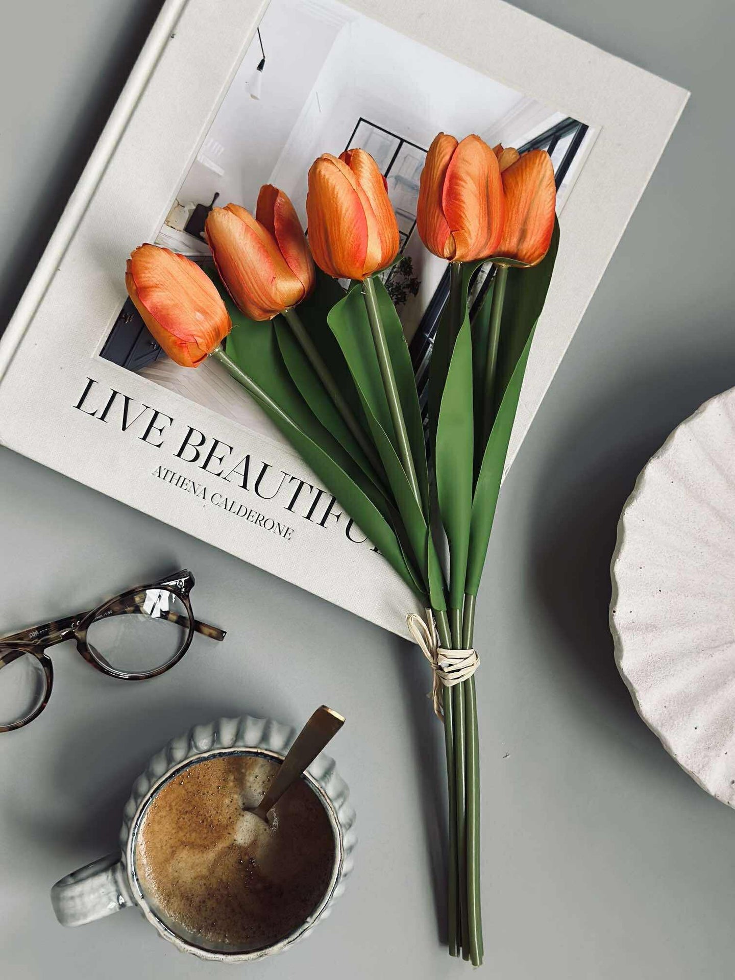 Tulpaner i silkeslook – Flera färger