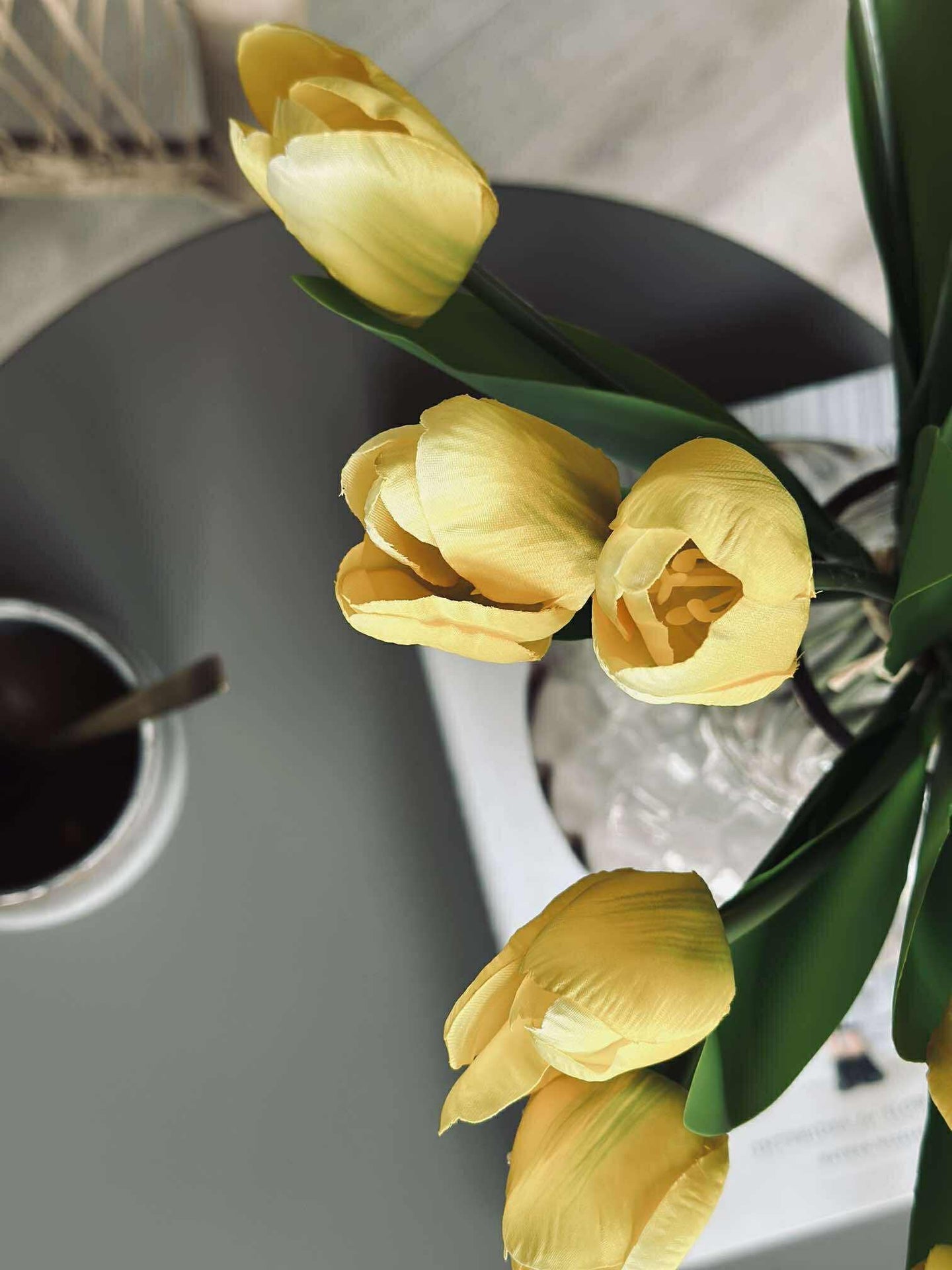 Tulpaner i silkeslook – Flera färger