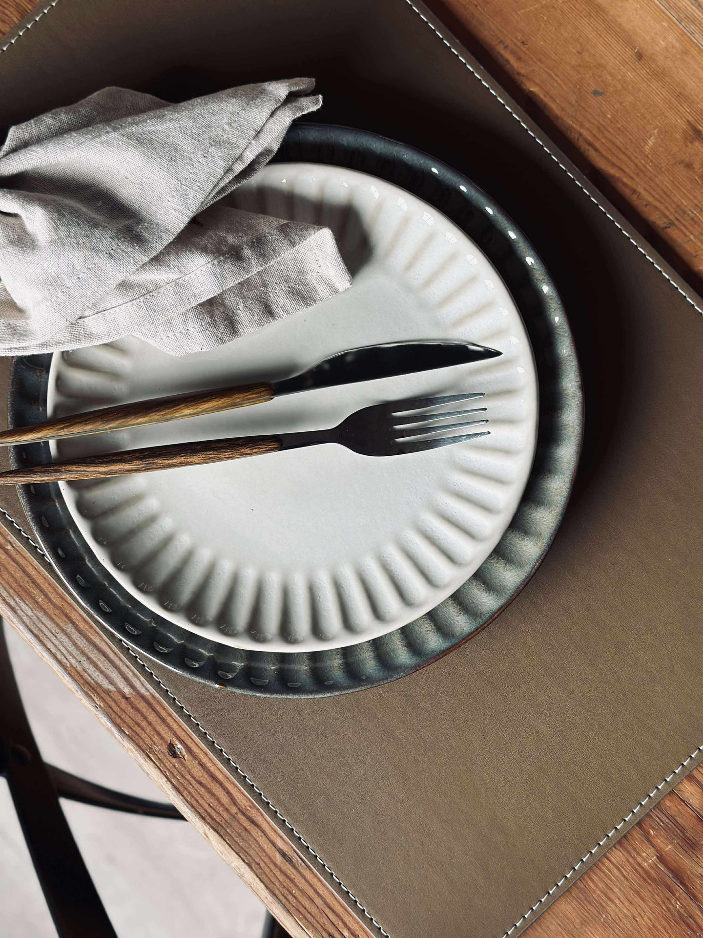 Bordstablett - 30x45 Hasselnöt