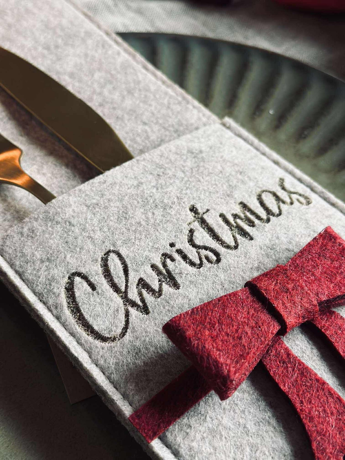 Bestickhållare med rosett - Beige 1 st.