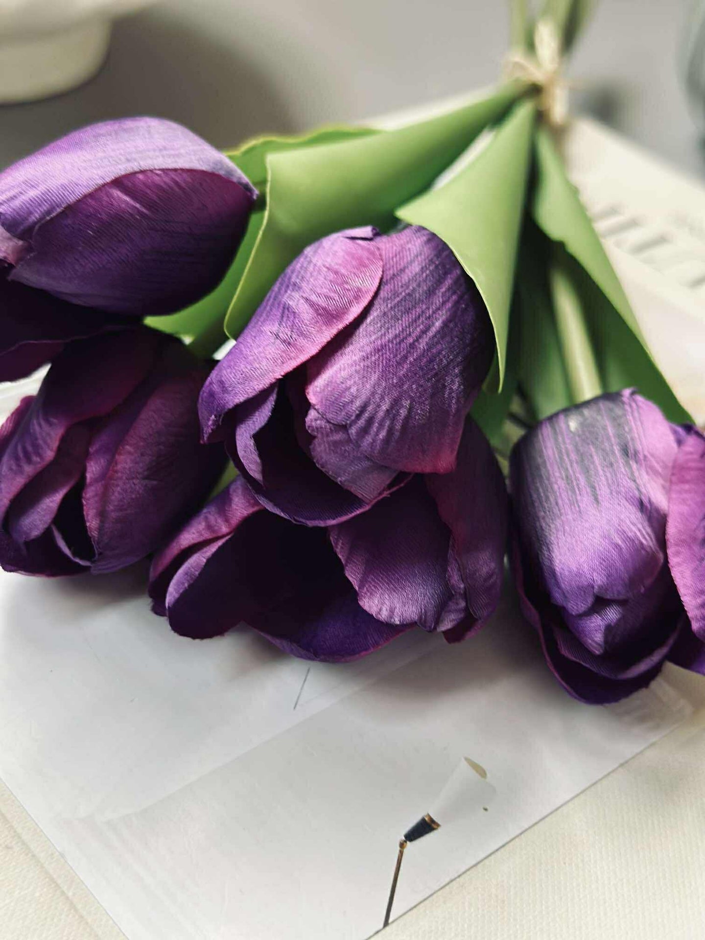 Tulpaner i silkeslook – Flera färger