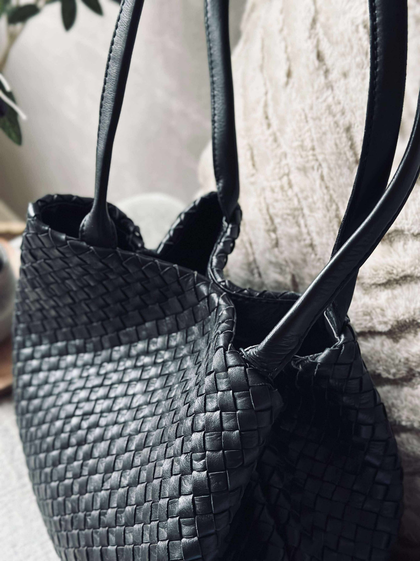 Shopper i flätat läder - Svart