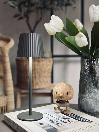 LED-bordslampa MILLA Taupe - uppladdningsbar