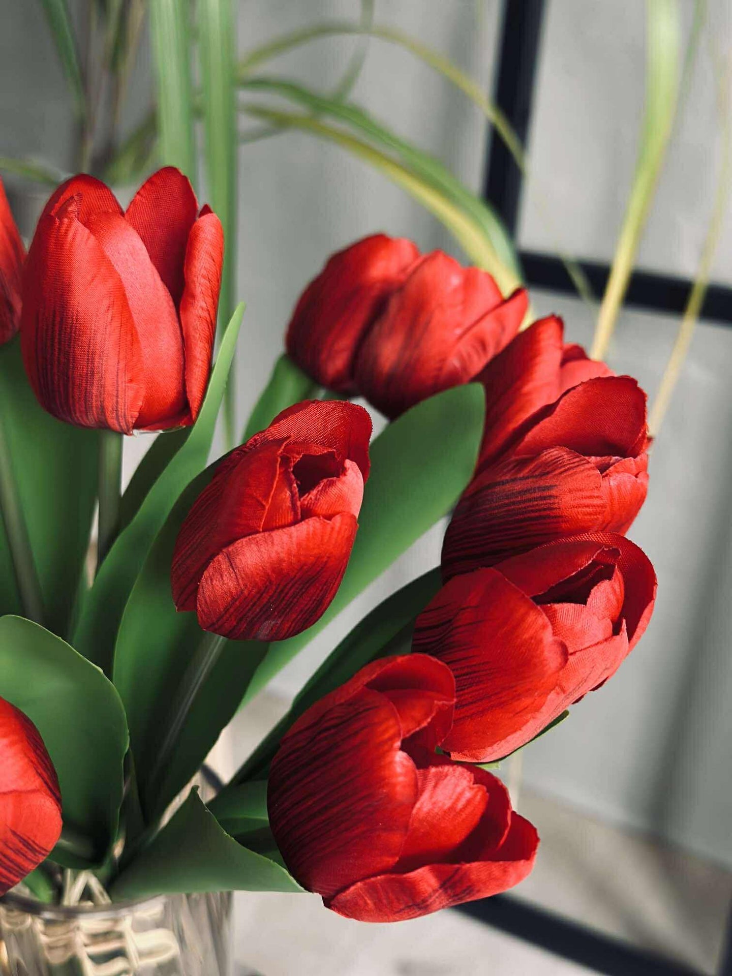 Tulpaner i silkeslook – Flera färger