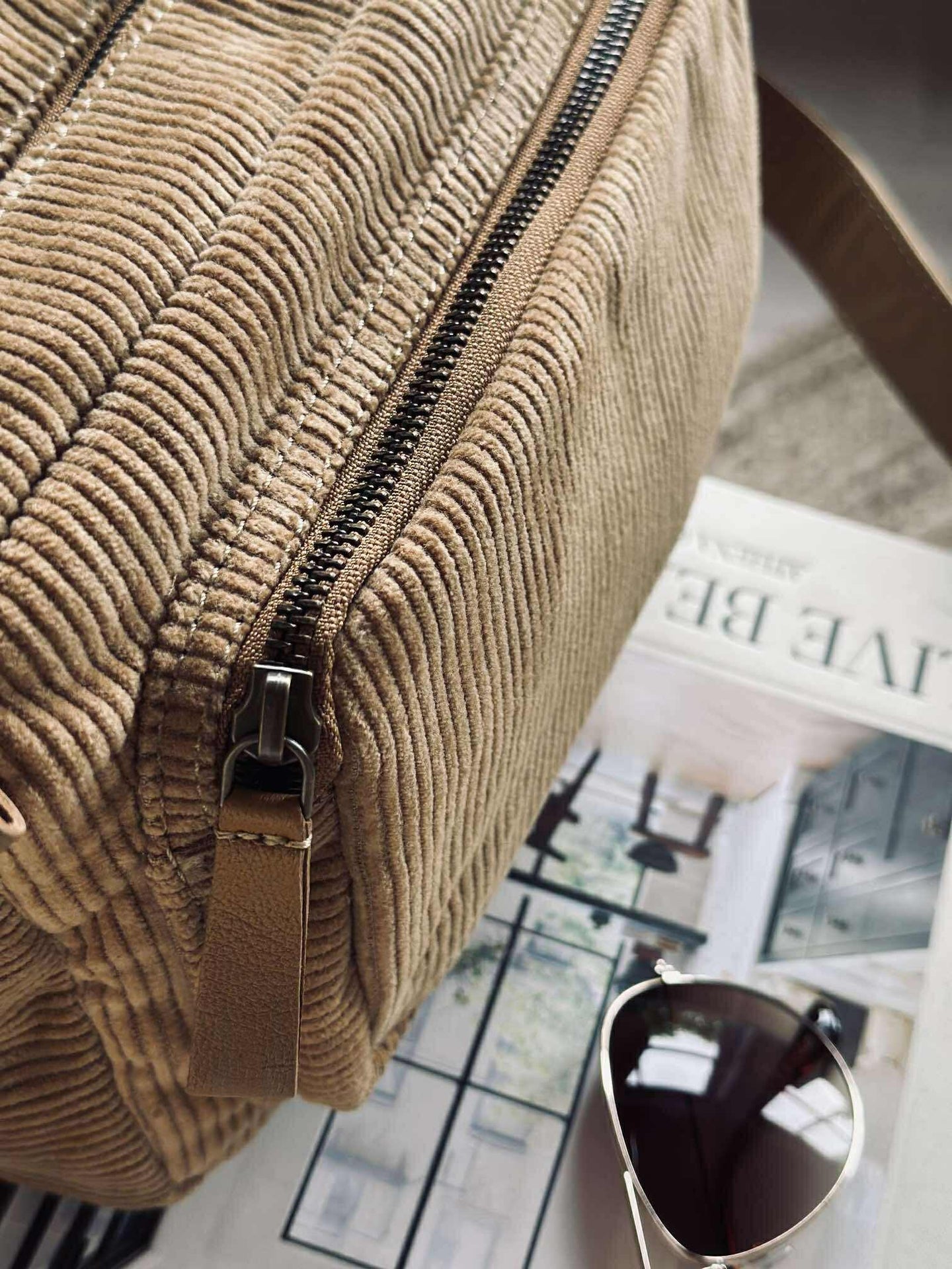 Crossbody Tan manchester