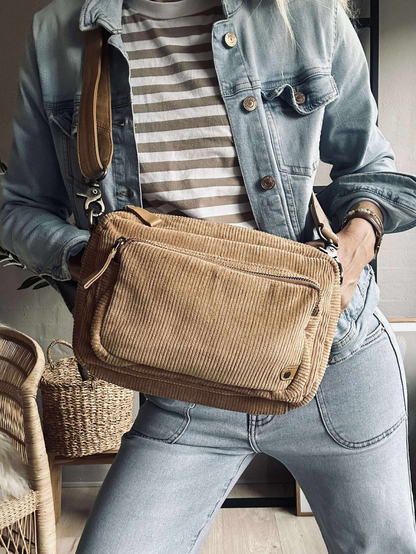 Crossbody Tan manchester