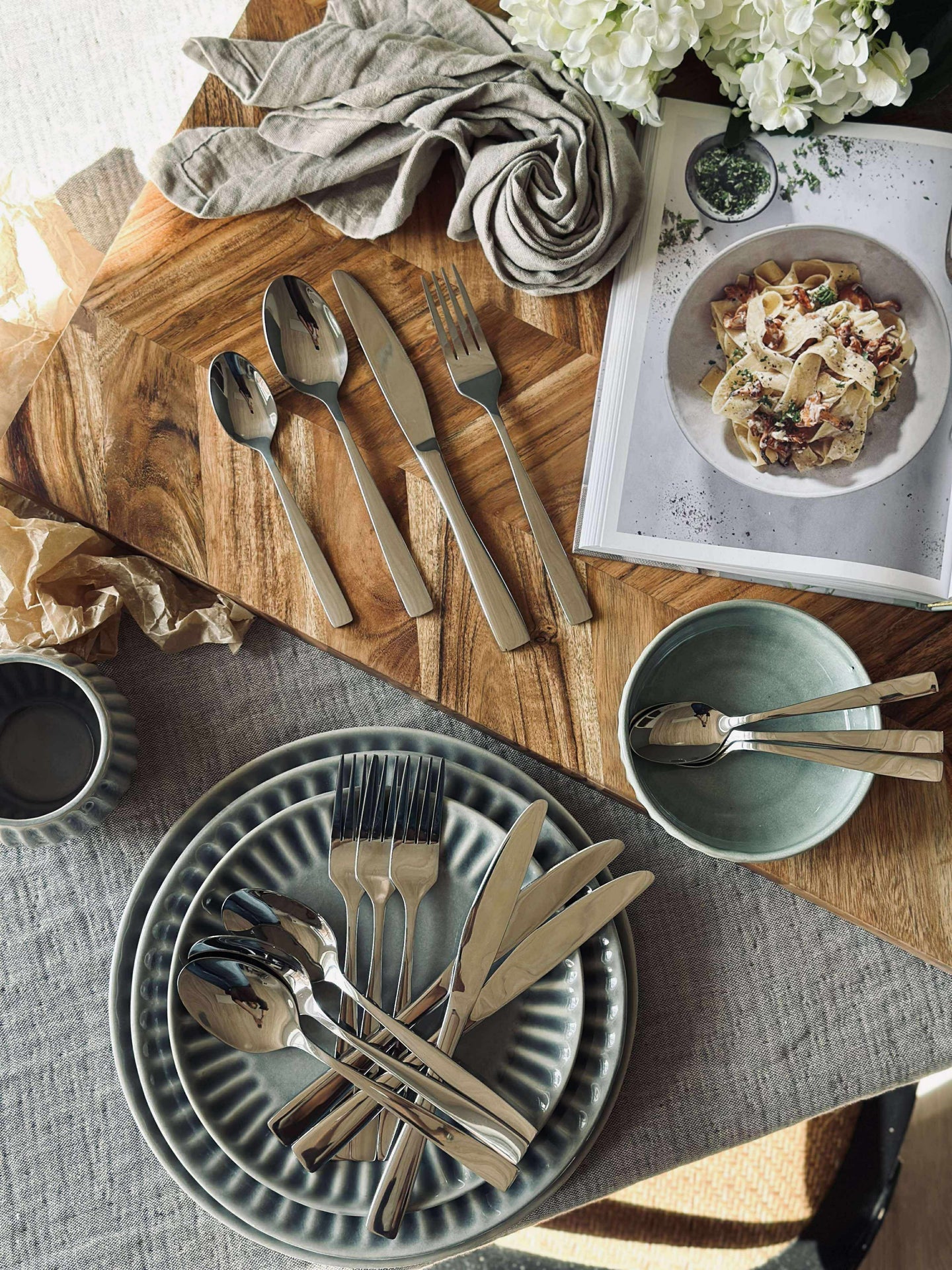 Bestick 16 delar i ask - Steel