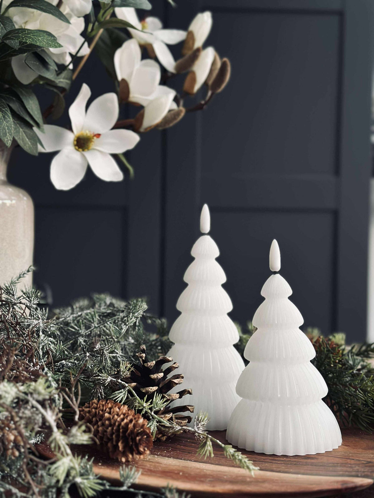 Julgran med LED-ljus - Set med 2 st. i vitt