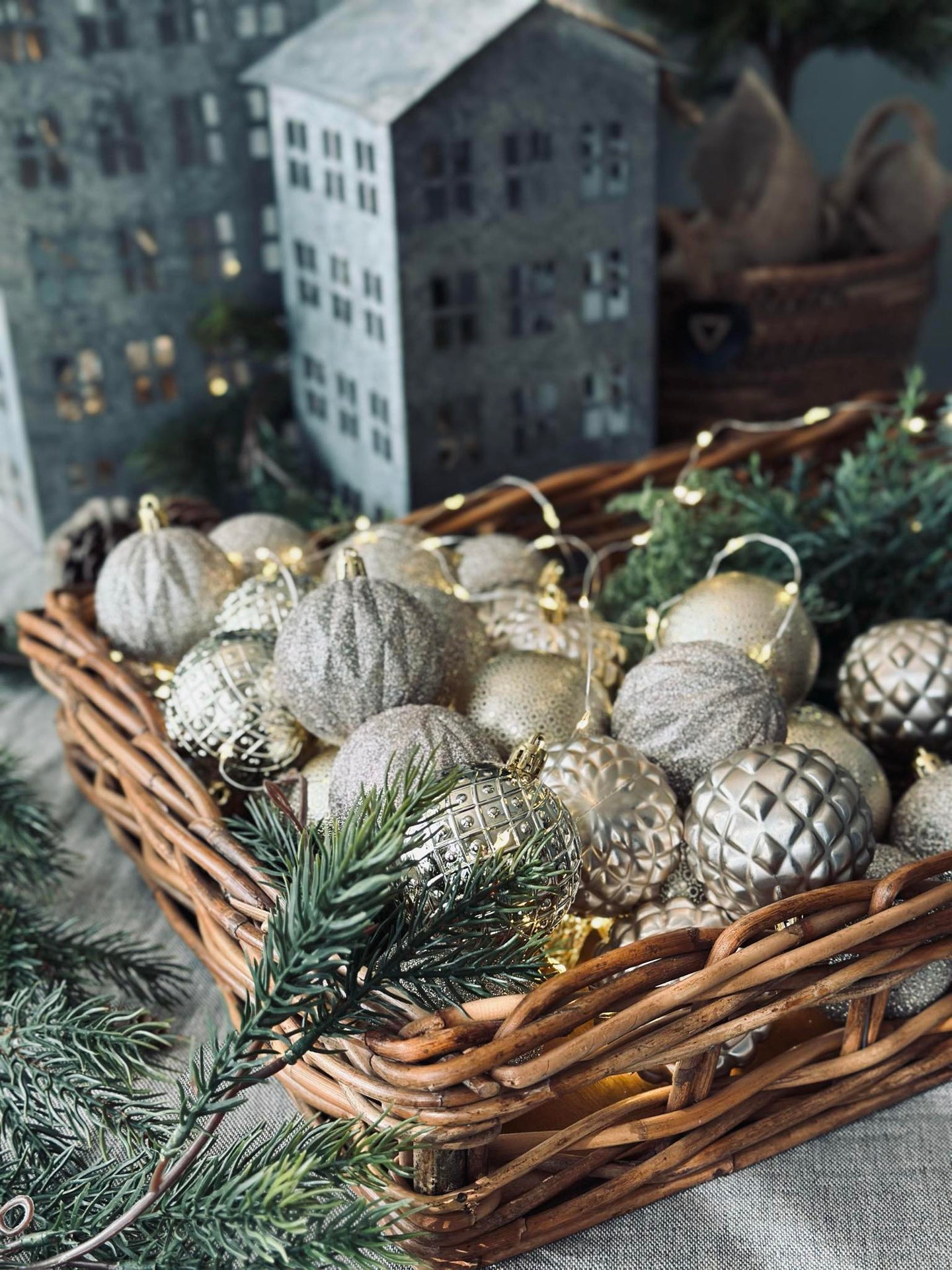 Julgranskulor mix box 35st.