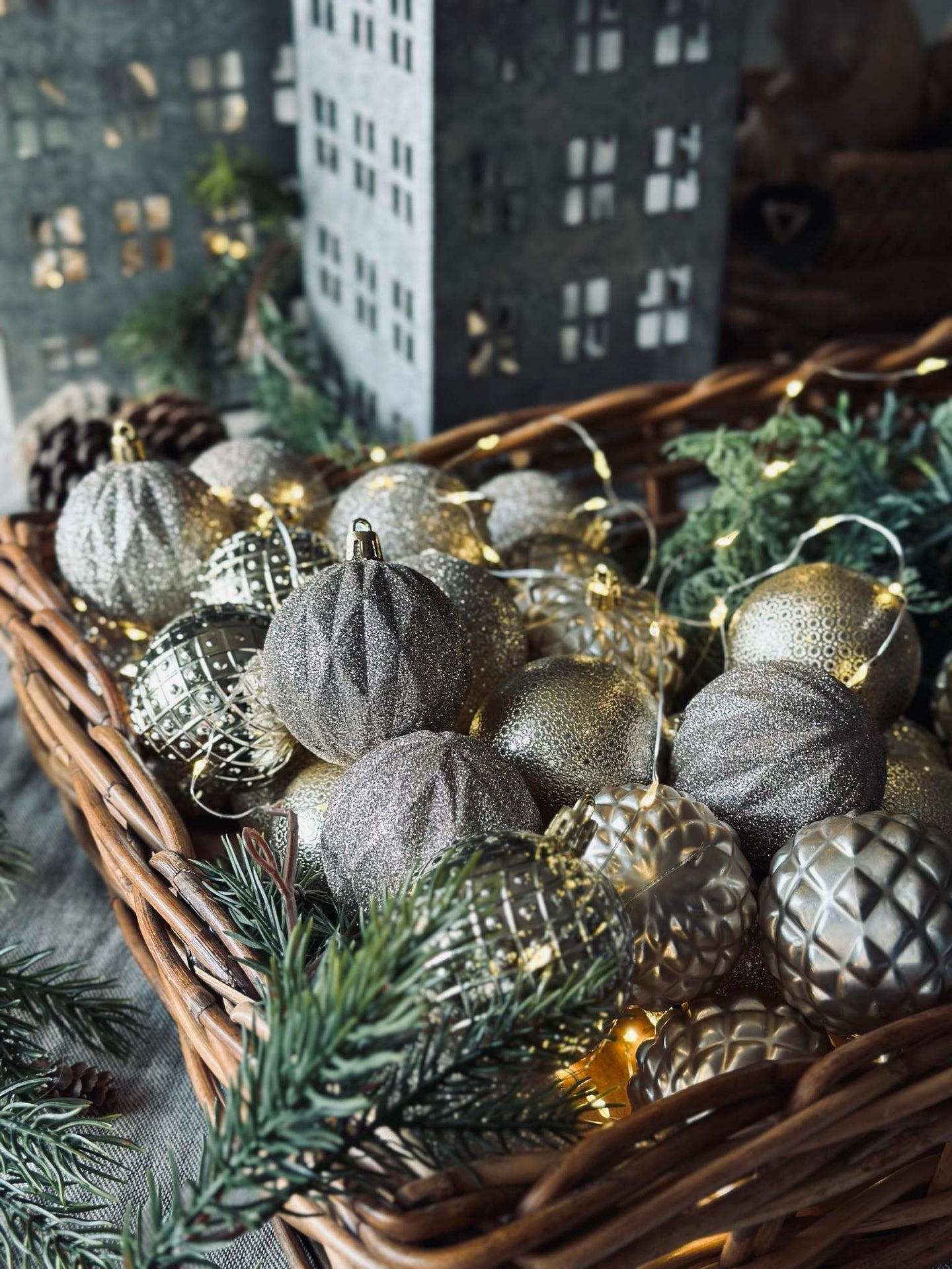 Julgranskulor mix box 35st.