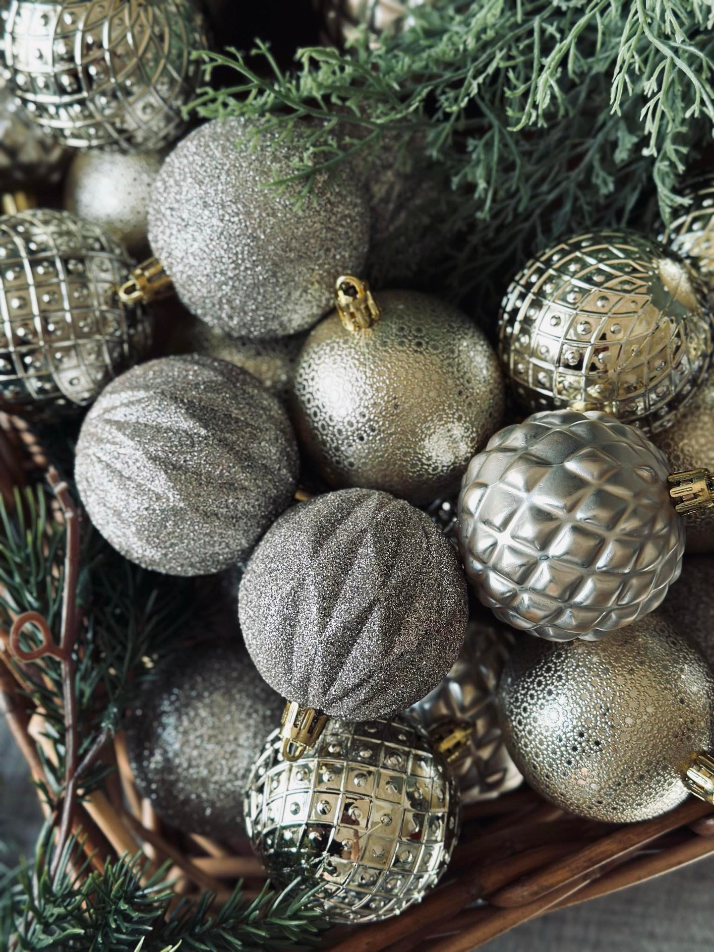 Julgranskulor mix box 35st.