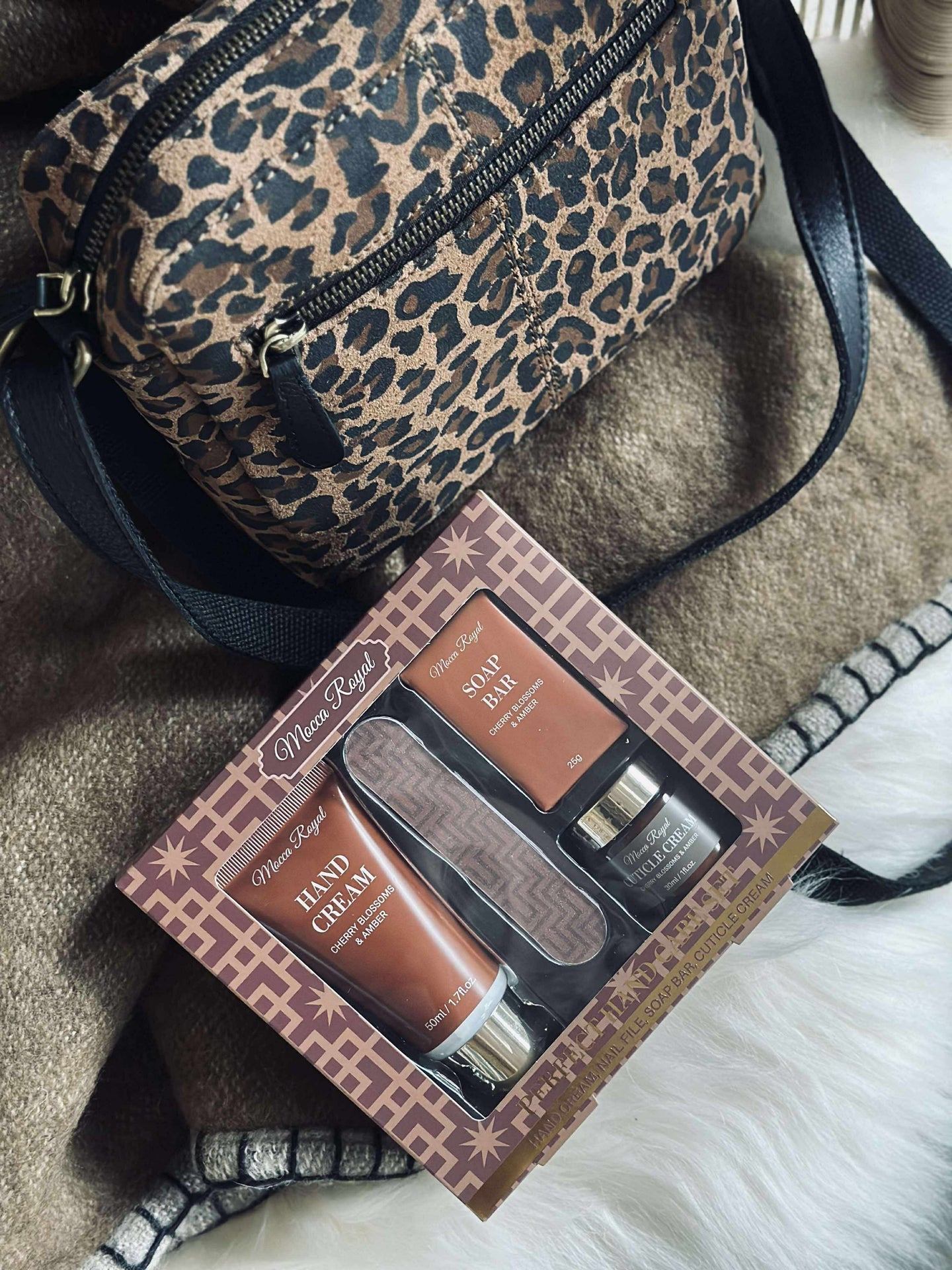 Gåvoset med 4 delar - MIX handcare